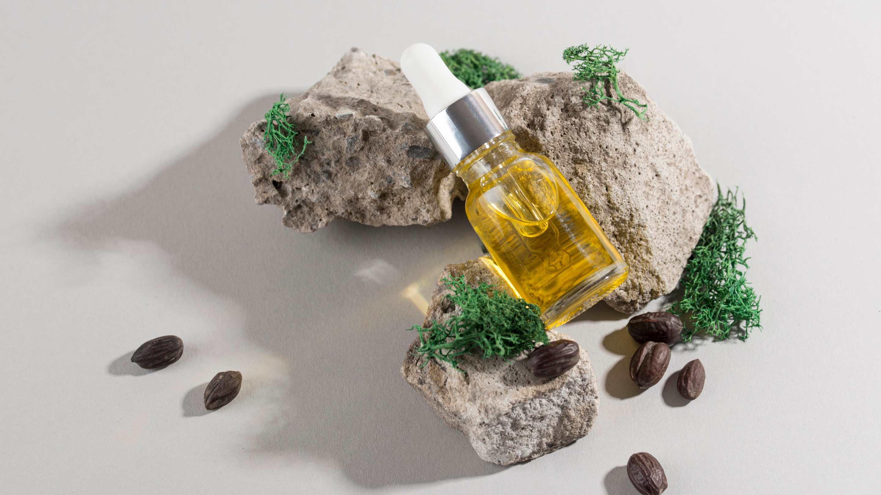 Jojoba oil :