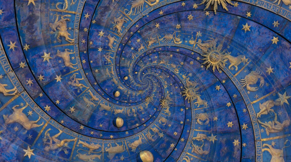 August Zodiac Signs, Dates, Traits and Compatibility