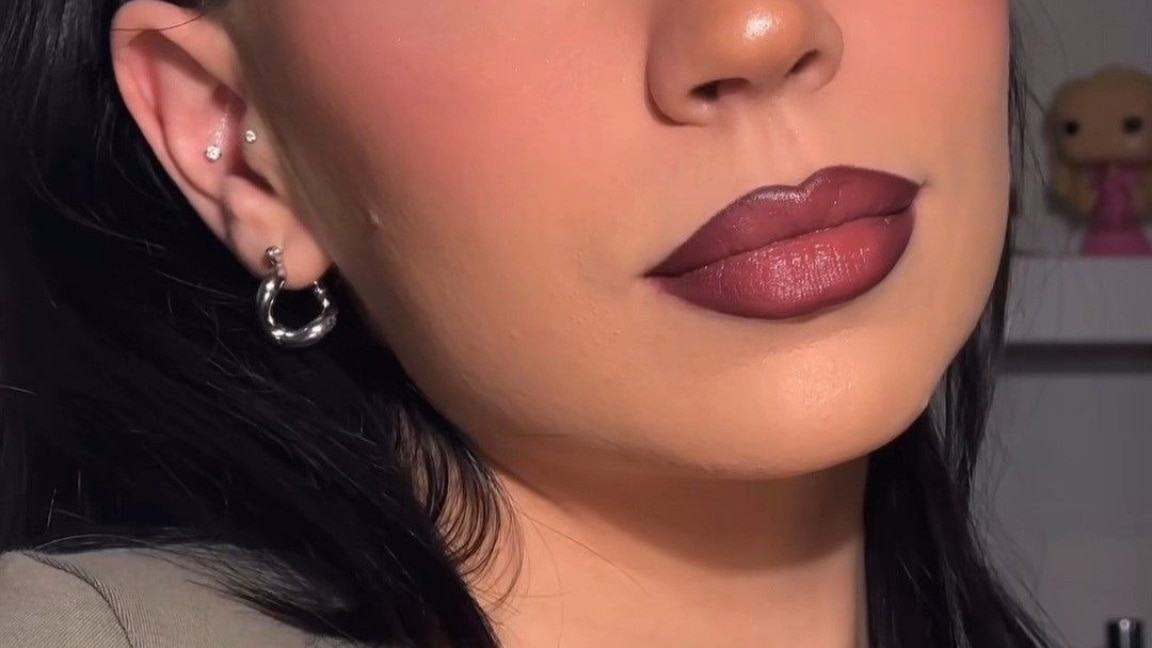linking article: Ombre Lips: Step-by-Step Tutorial, Best Shades & Pro Tips