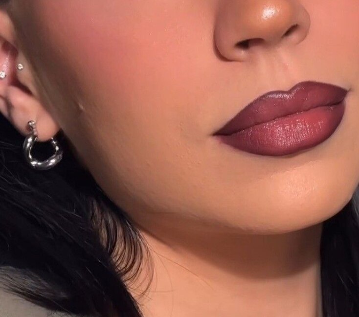 Image of Ombre Lips: Step-by-Step Tutorial, Best Shades & Pro Tips