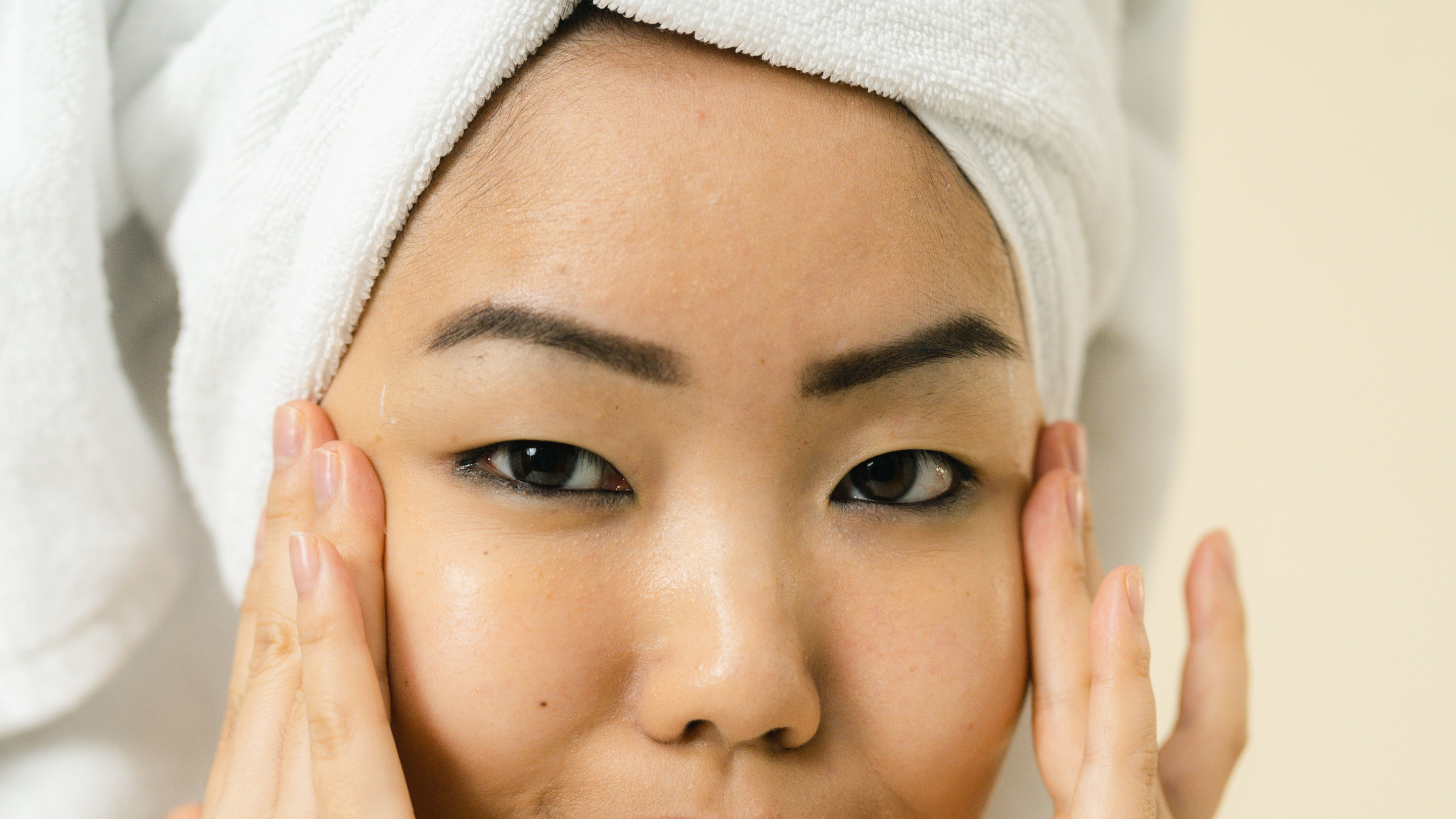 Best Niacinamide Products for Oily Skin