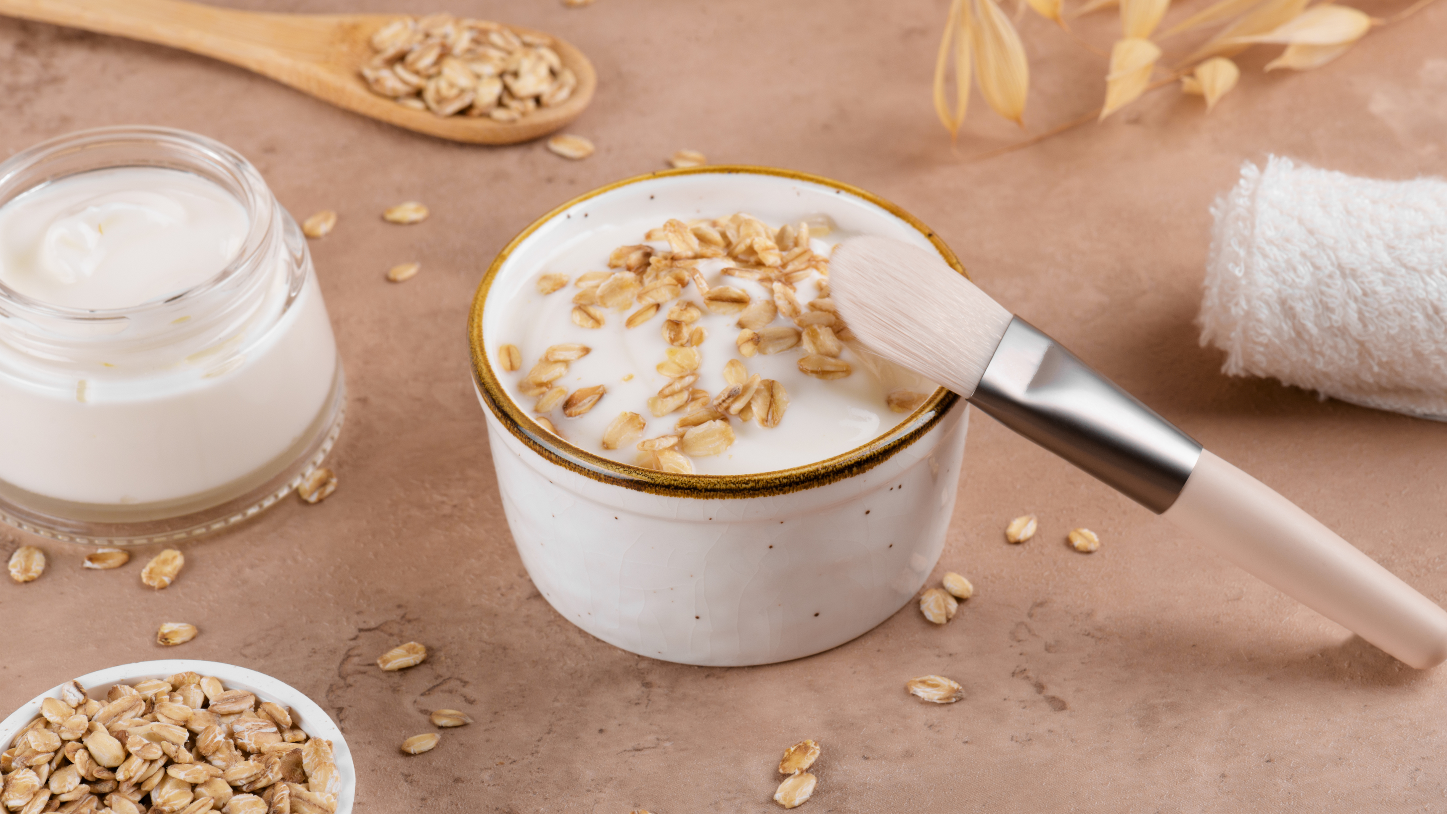 Yoghurt and Oatmeal Mask