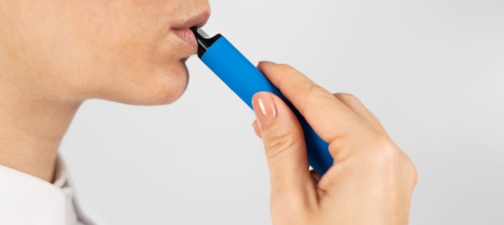 gigi kuning karena vape