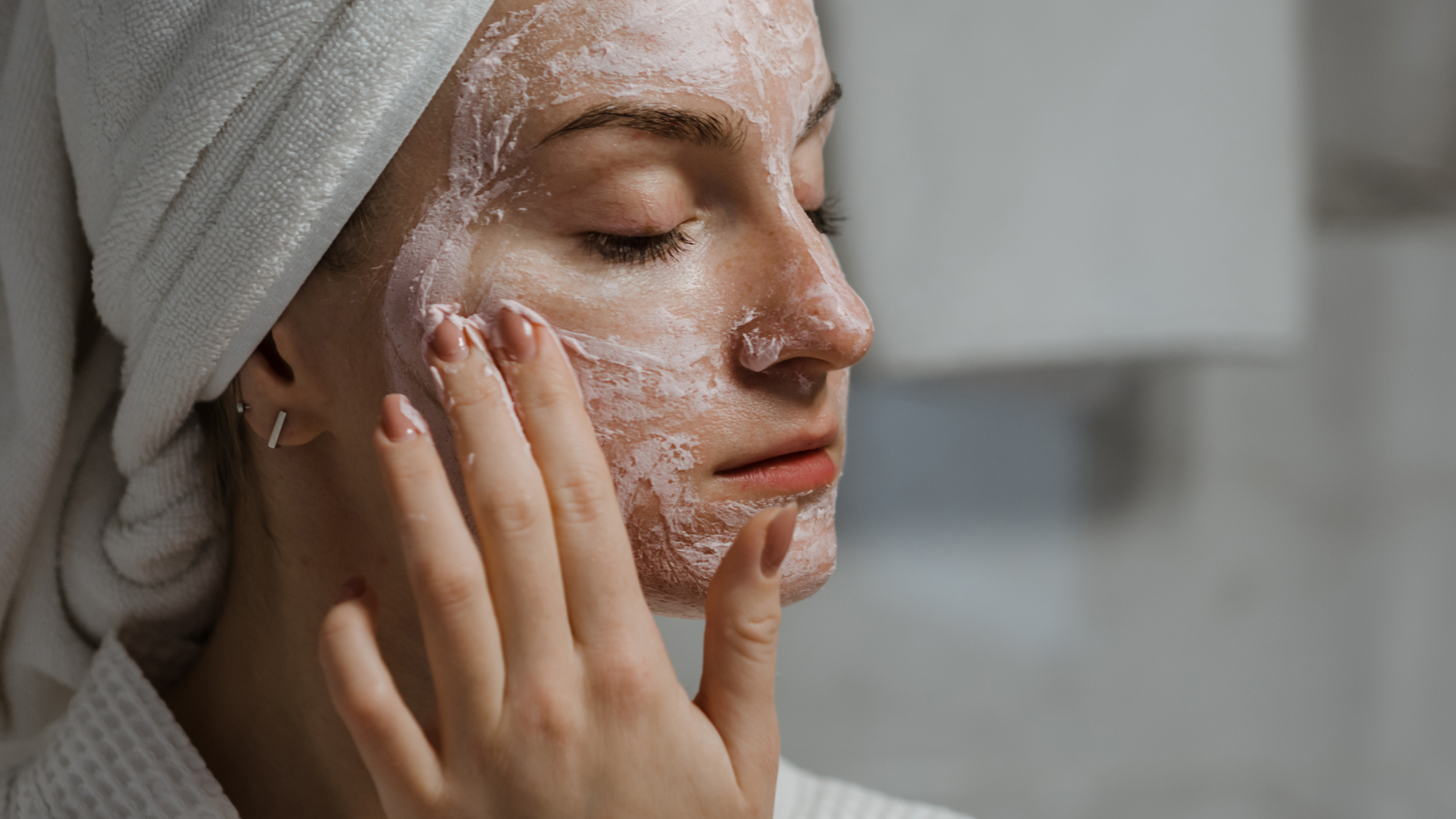 Common Daily Skincare Mistakes to Avoid