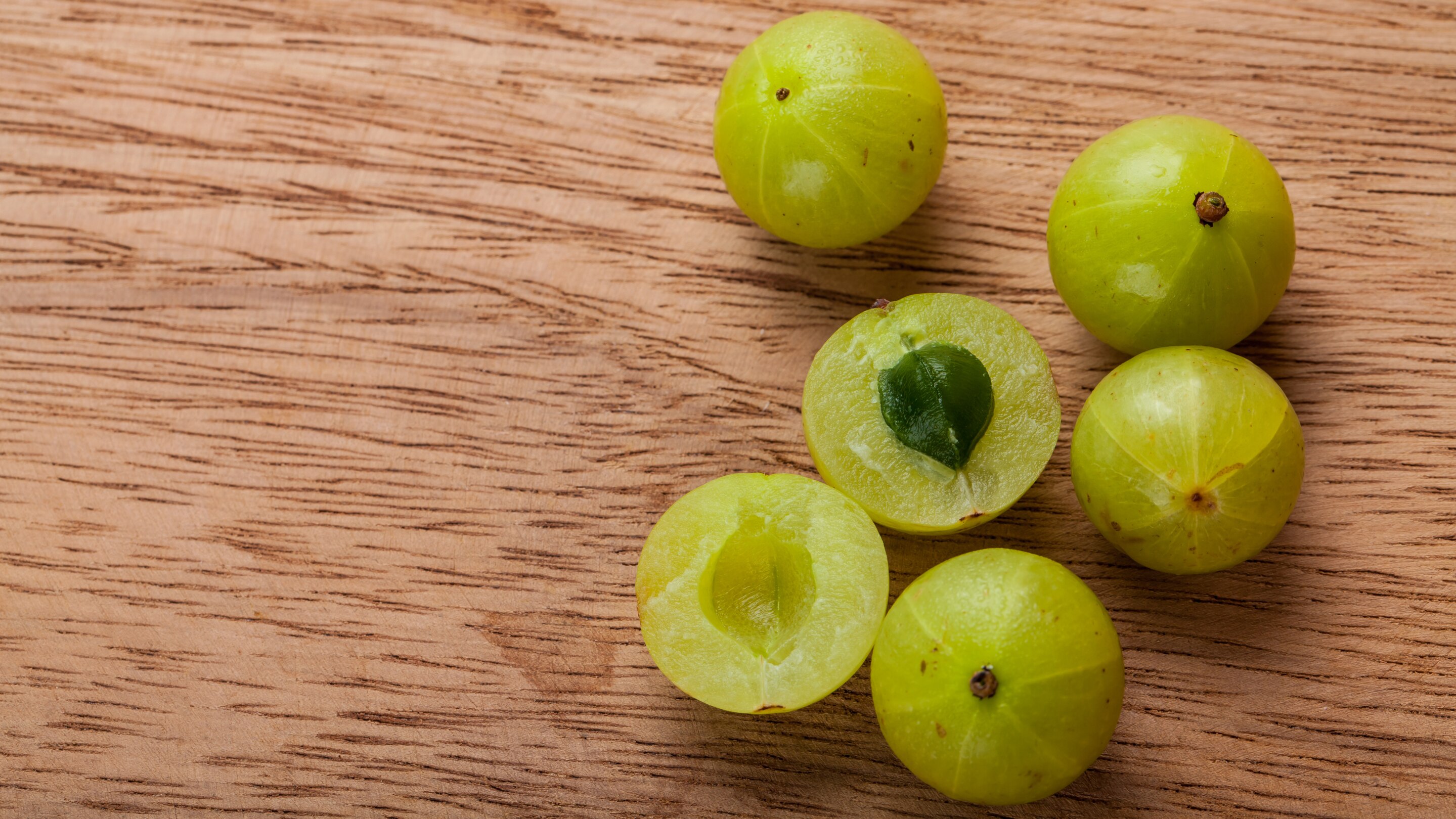 Benefits of Eating Raw Amla