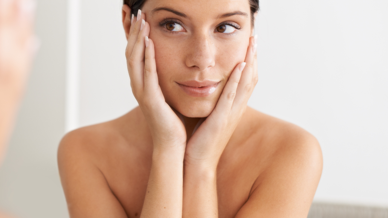Helps improve skin smoothness: