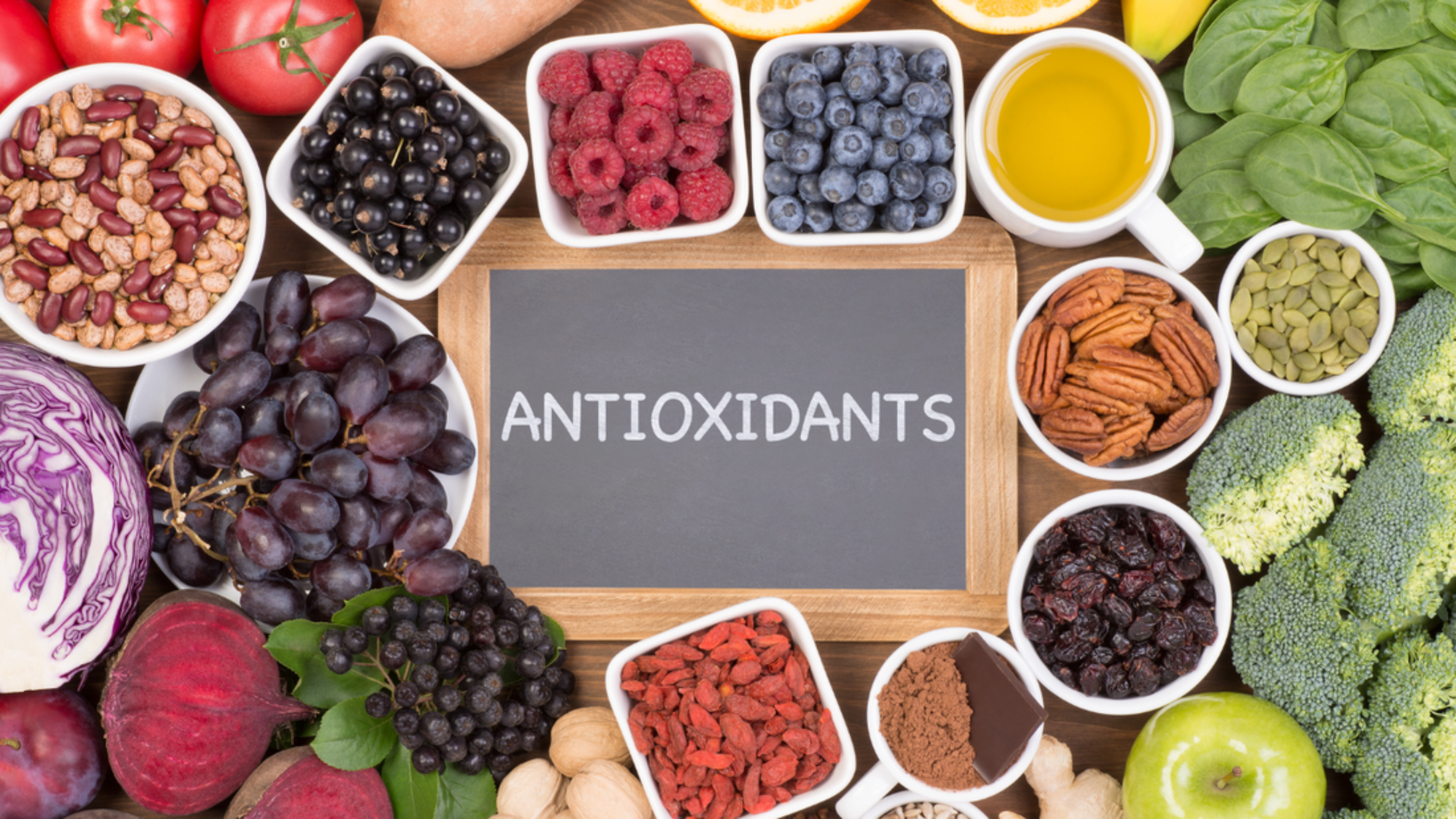 Antioxidant Rich Foods for Healthy and Clear Skin