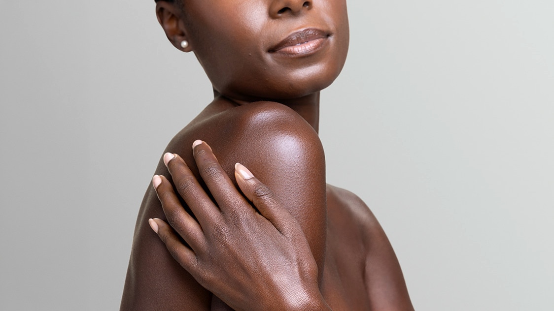 Woman taking care of her skin in winter using heritage rituals