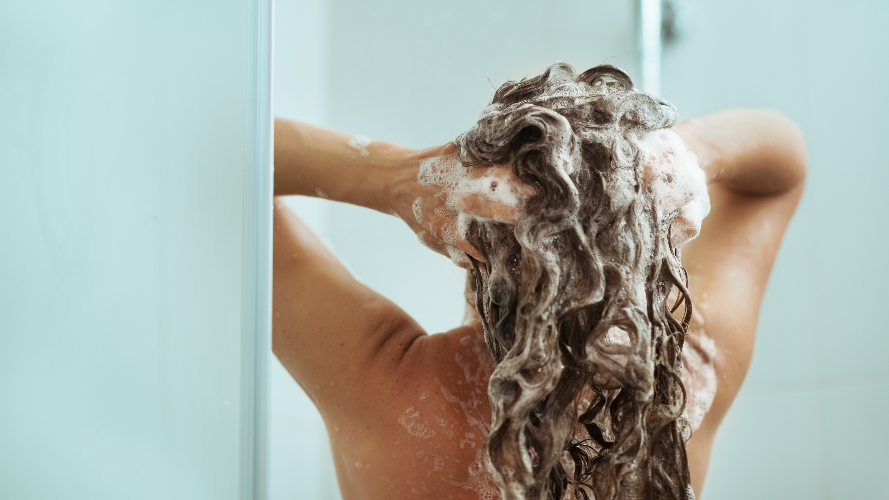 Common Myths About Sulphate-Free Shampoo