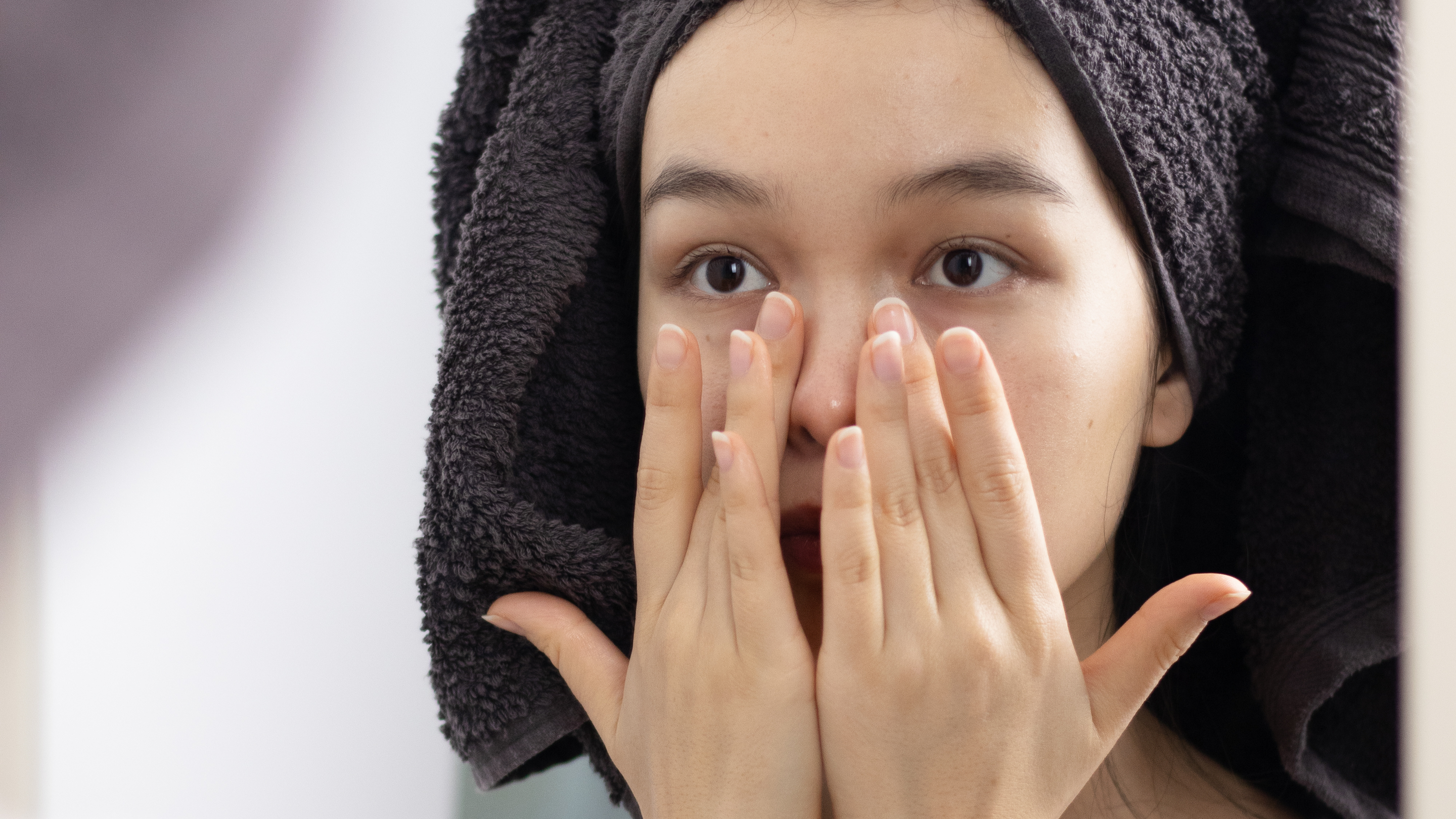 Step 7: Apply Your Serum, Moisturiser and Sunscreen
