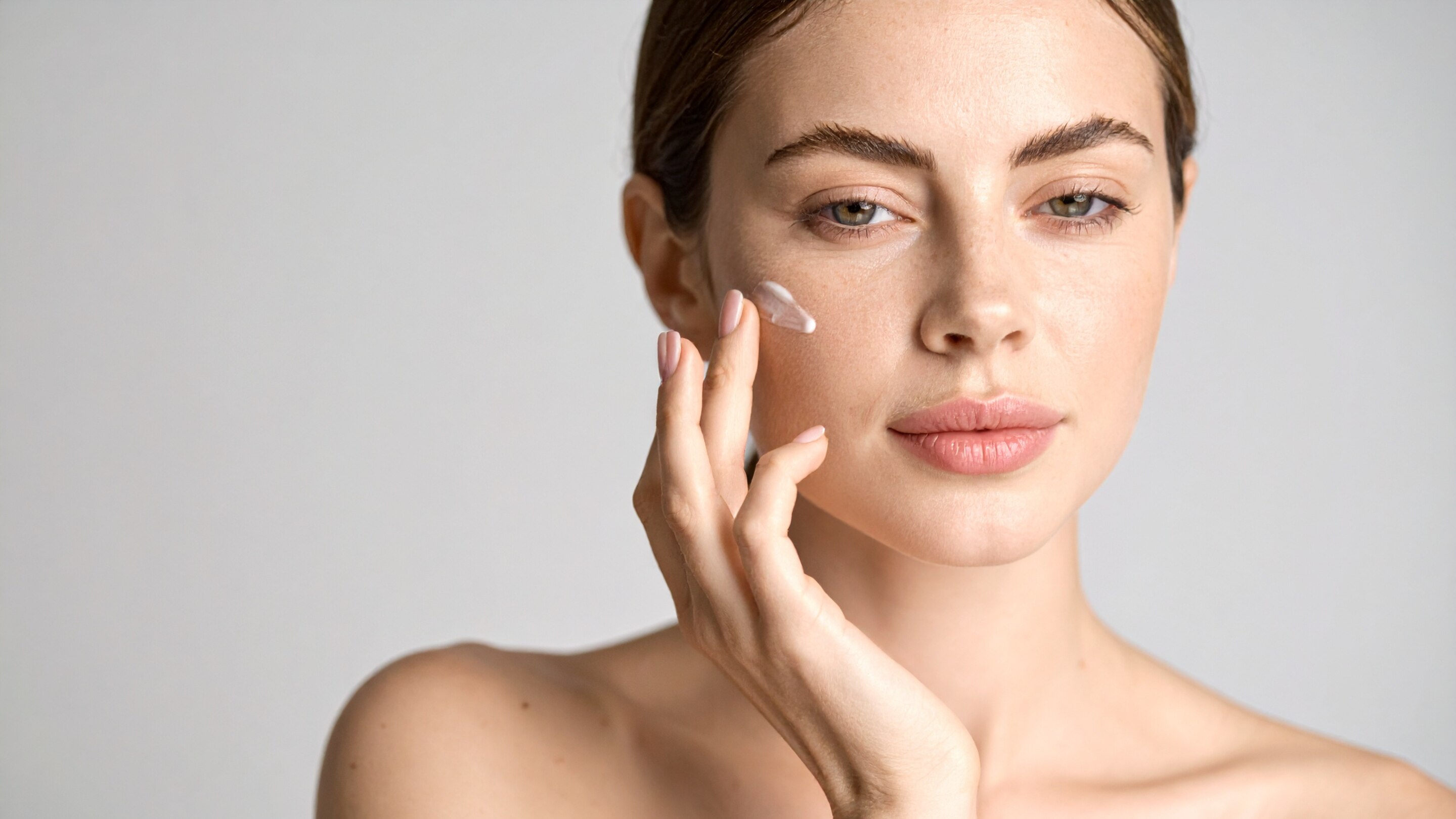 Step 2: Apply to slightly damp skin.