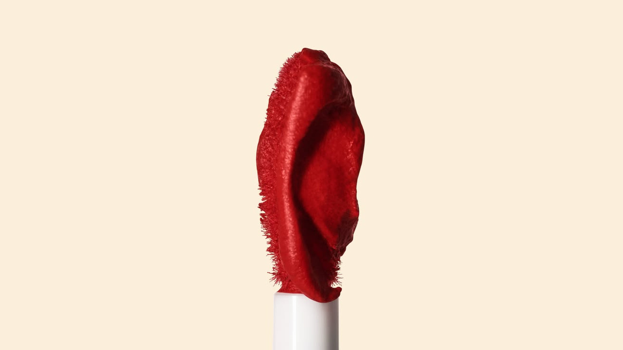 Mousse or whipped liquid lipstick