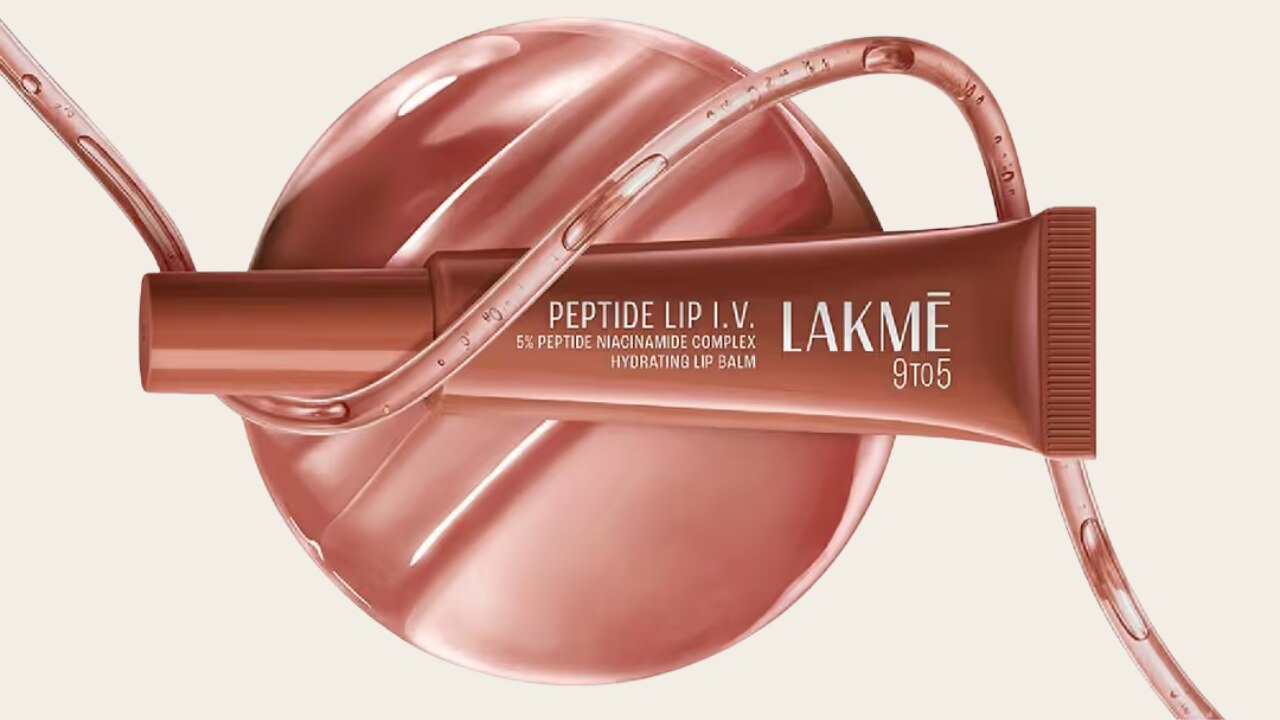 Inside Lakmé Peptide Lip I.V.
