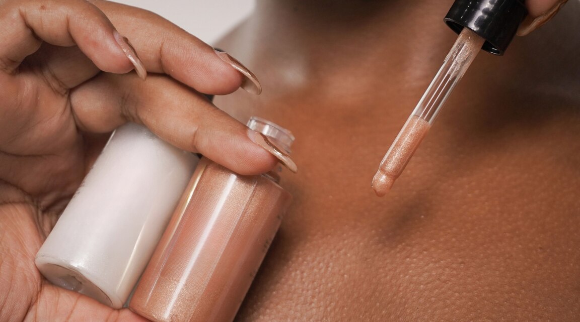 Dewy Cream Lakmé Highlighters for a Glass Skin Glow