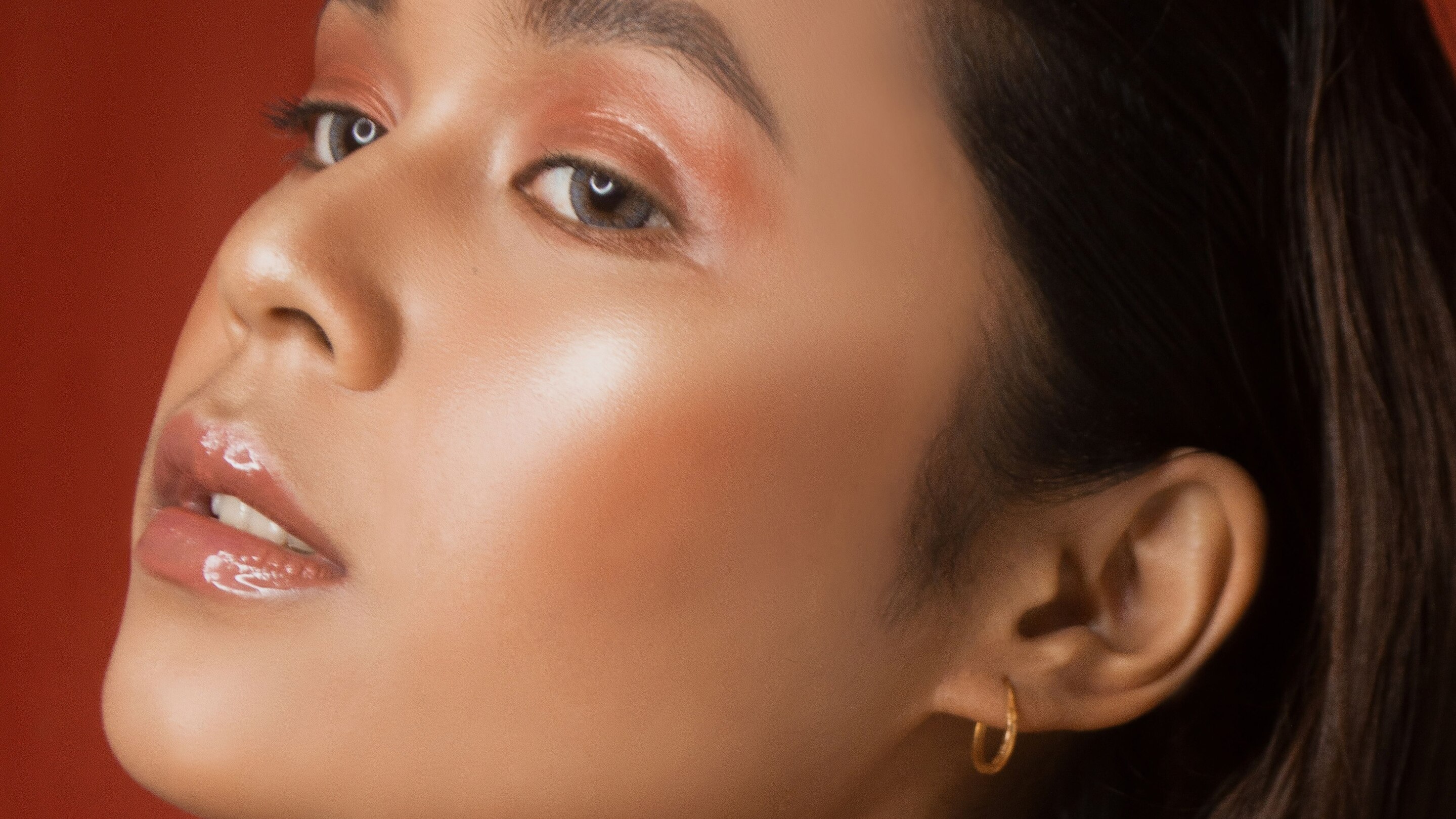Three ways to wear the Lumi Lit Cream