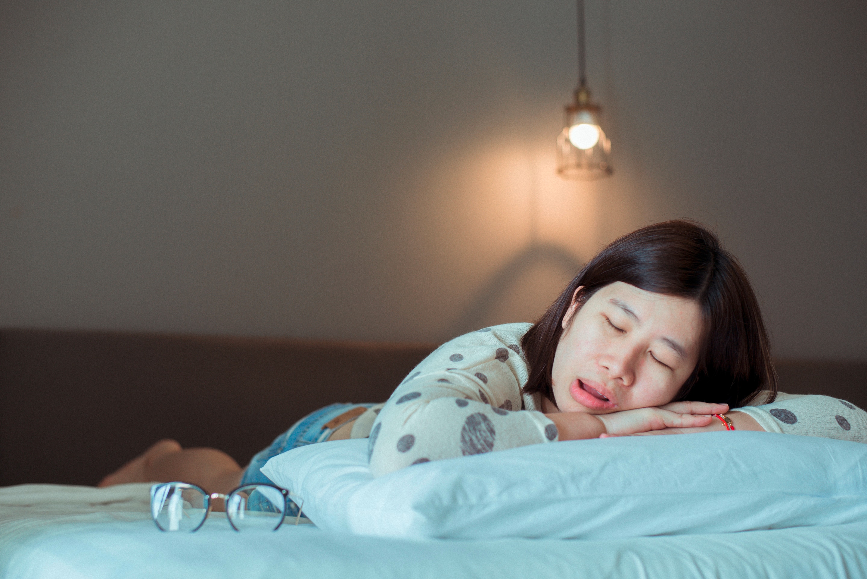 Woman sleeping with her mouth open.
