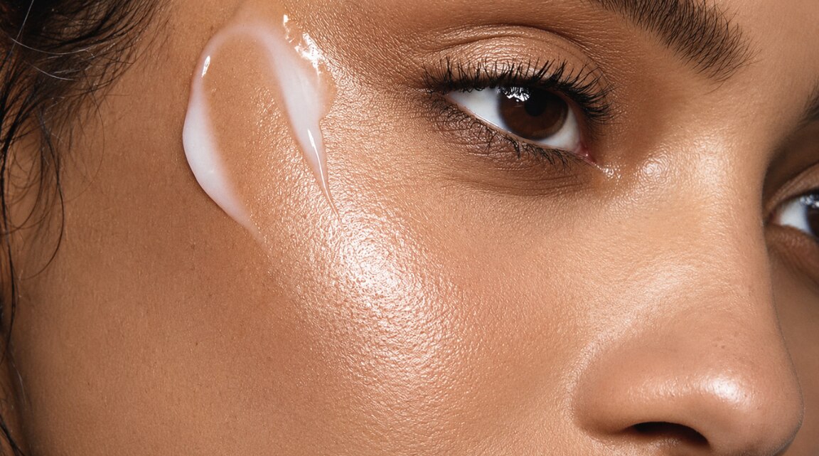 Makeup Primer for a Smooth Base and Long-Lasting Foundation