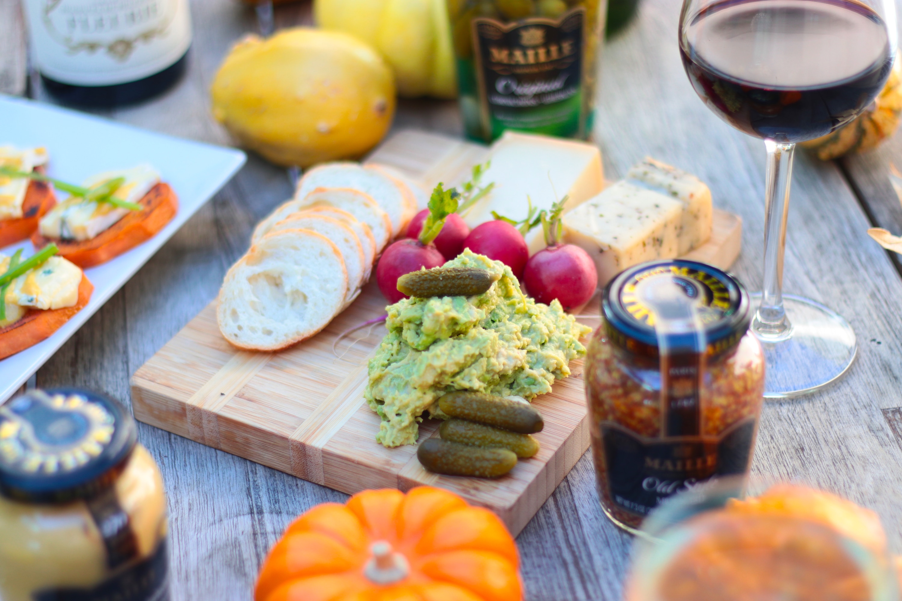 Vegan Avocado &amp; Mustard Dip