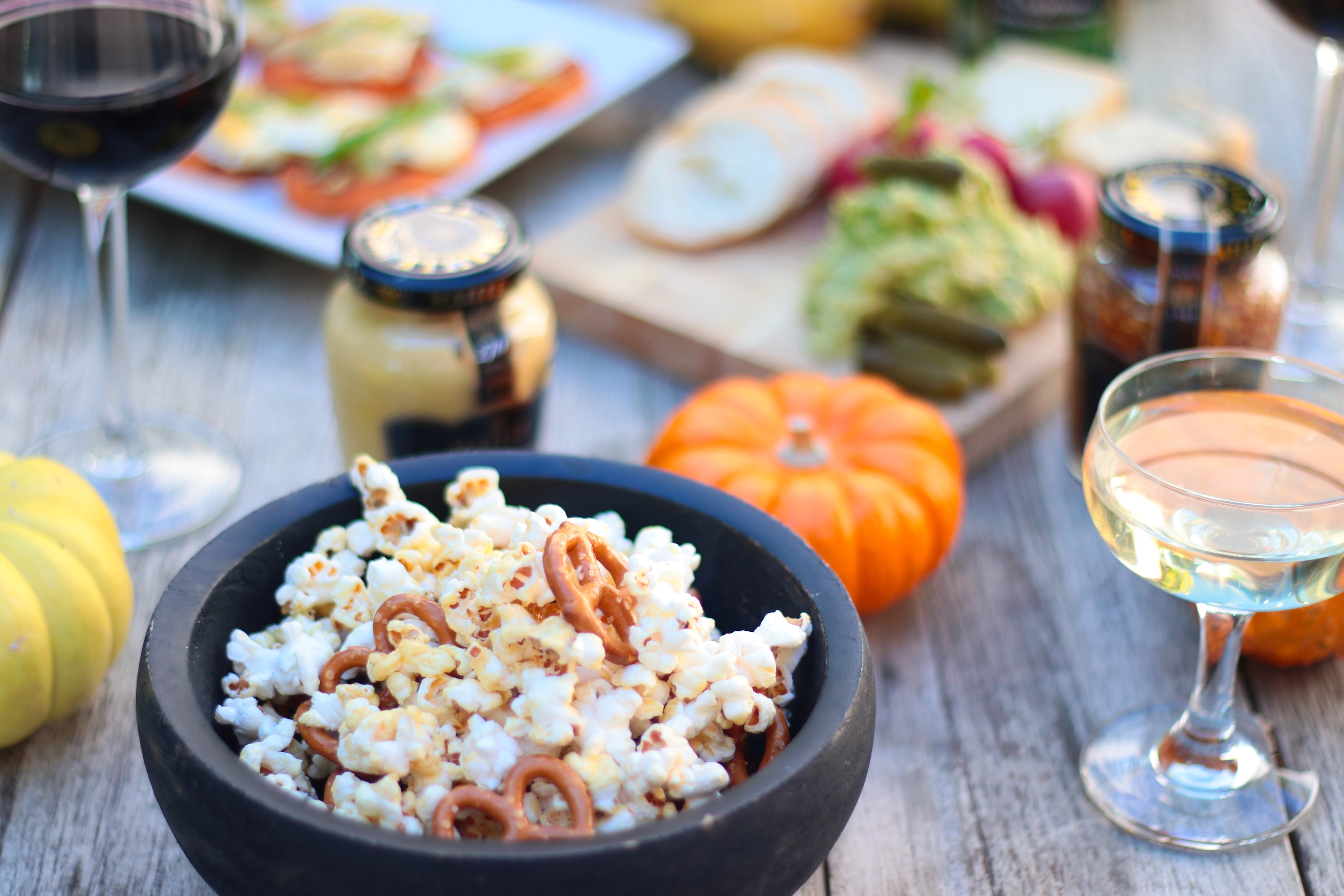 Honey Mustard Pretzel Popcorn