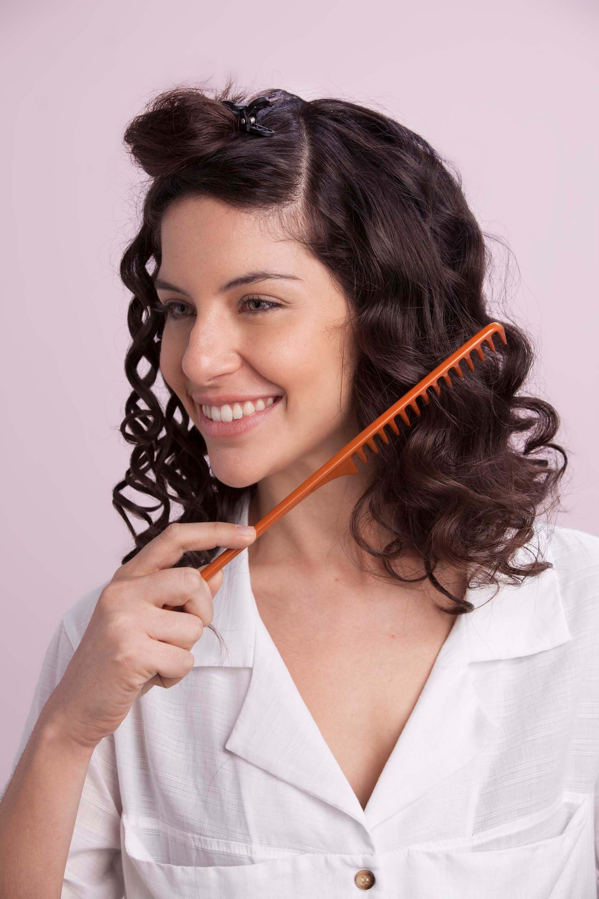 Penteie seus cabelos.