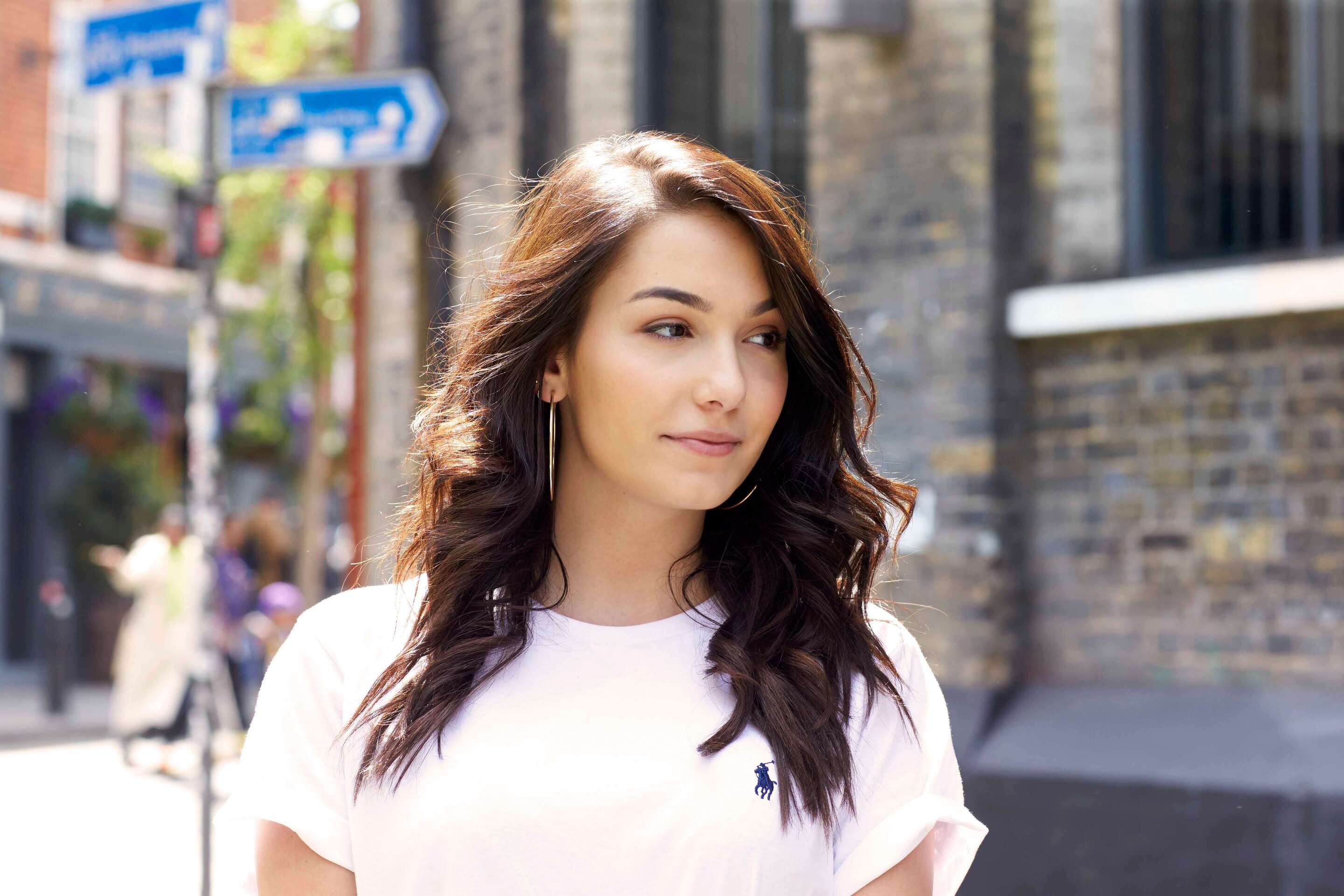 Potongan ini cocok untuk model rambut bob panjang. (Foto: Dvora)