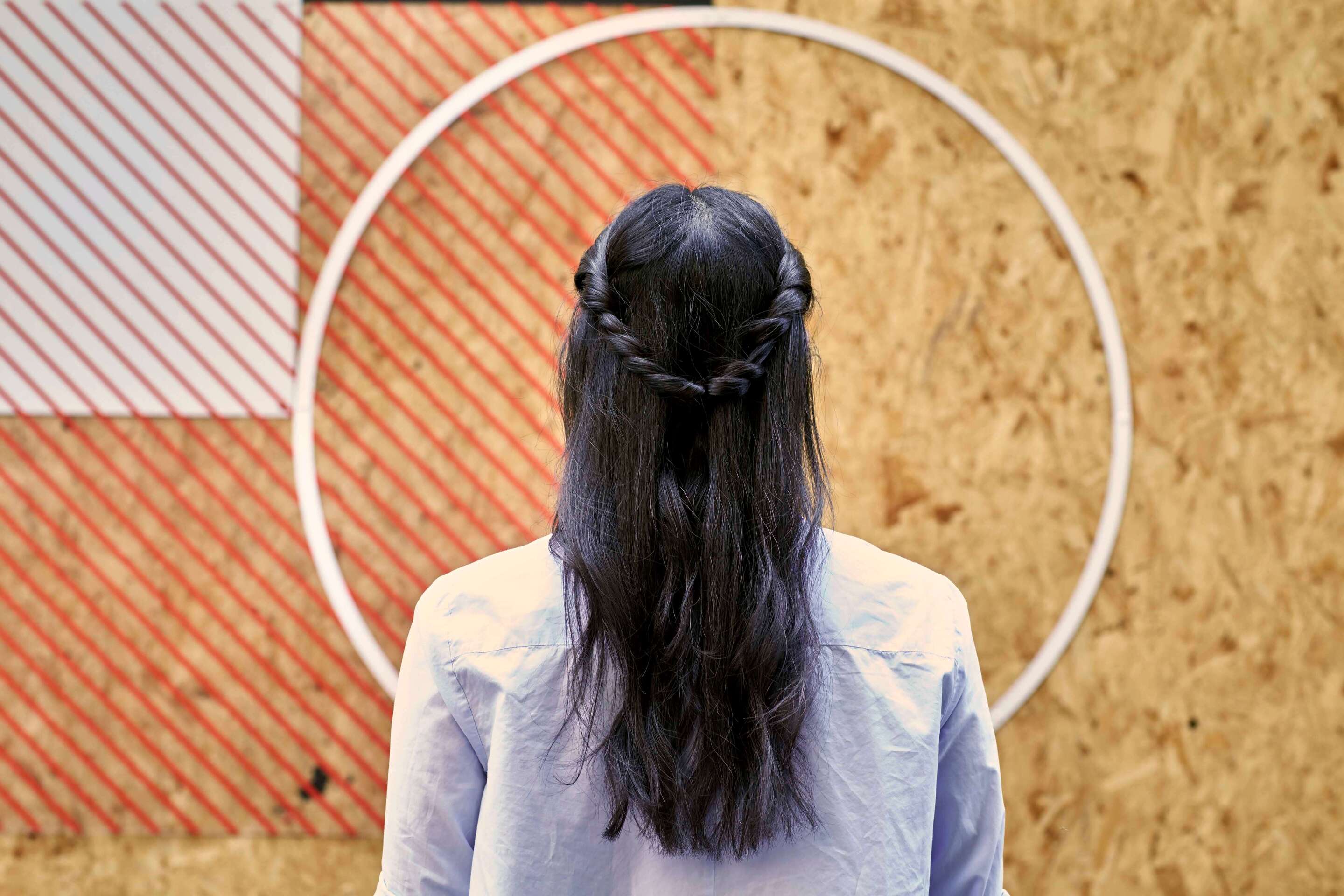 Model rambut twisted ponytail half updo