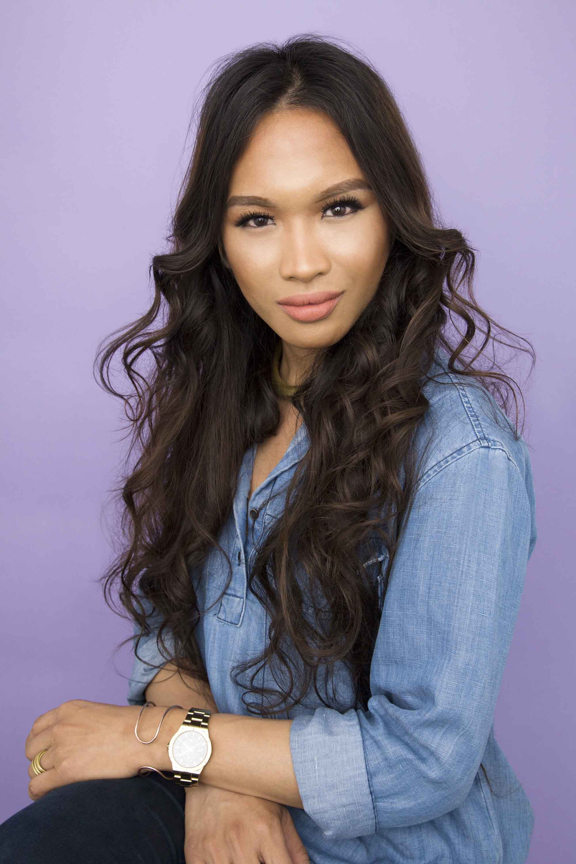 30 สไตล์ทรงผมยาวดัดลอน ที่ทำเมื่อไหร่ก็สวยได้ไม่หลุดเทรนด์