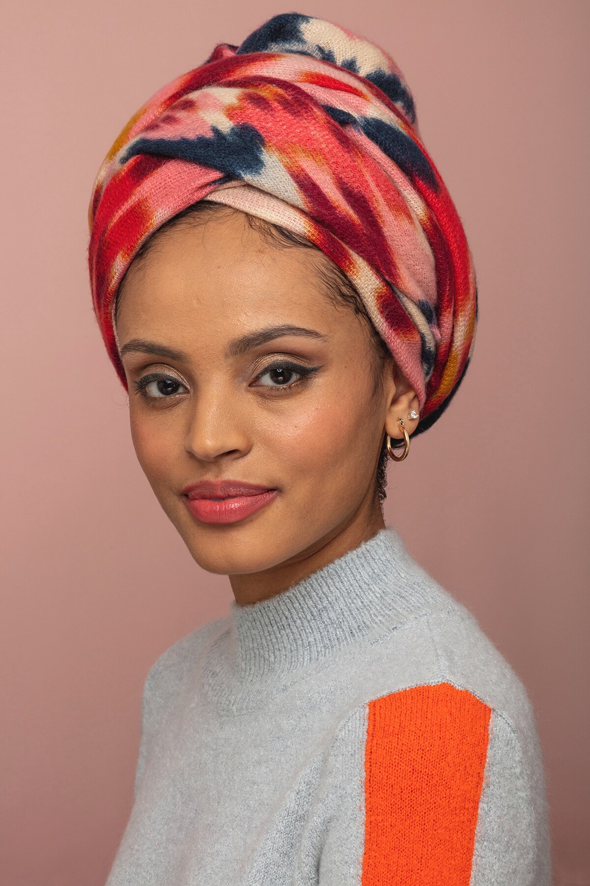 Wanita kaukasia dengan Classic turban