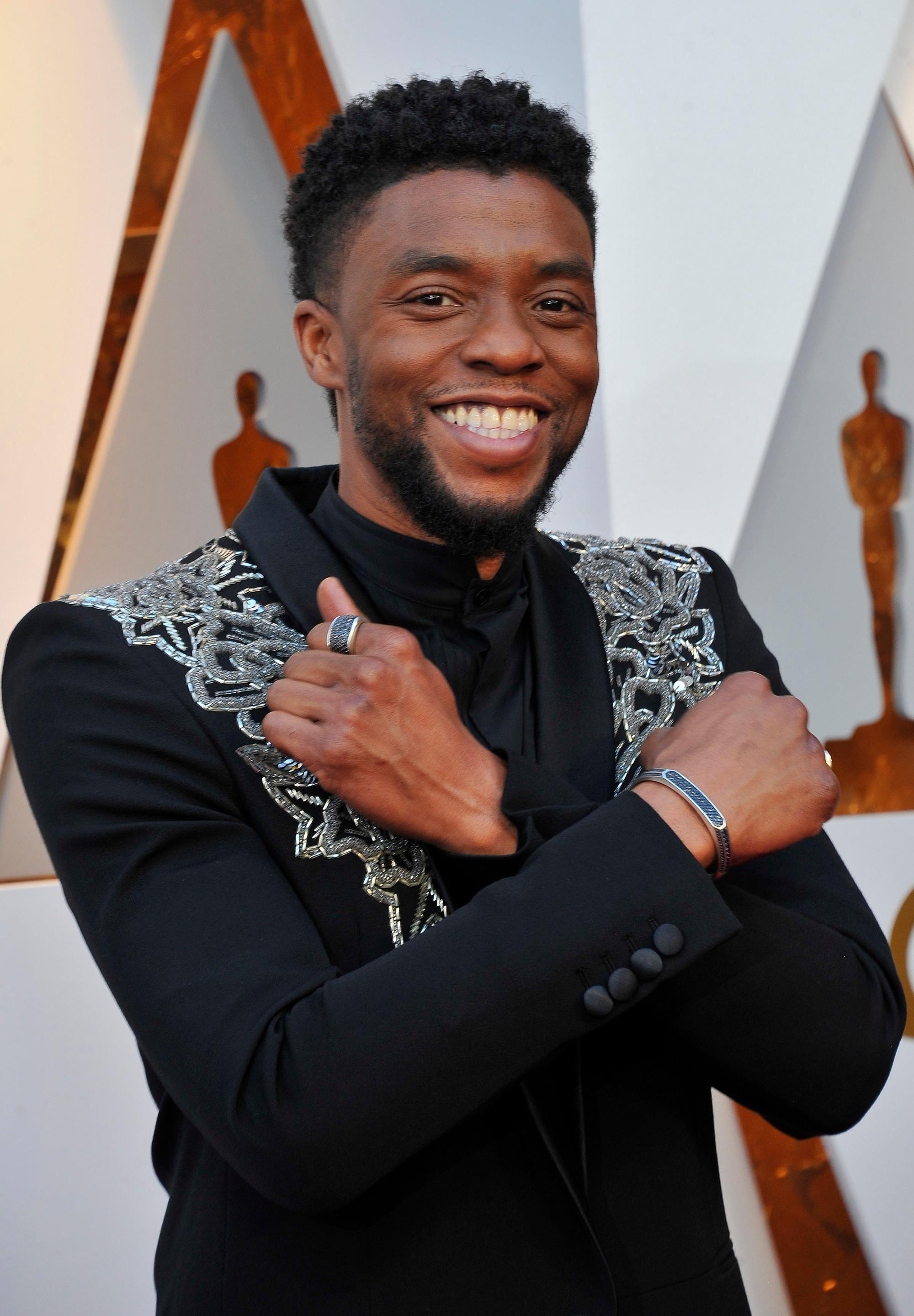 Gaya rambut faux hawk. (Foto: REX by Shutterstock)