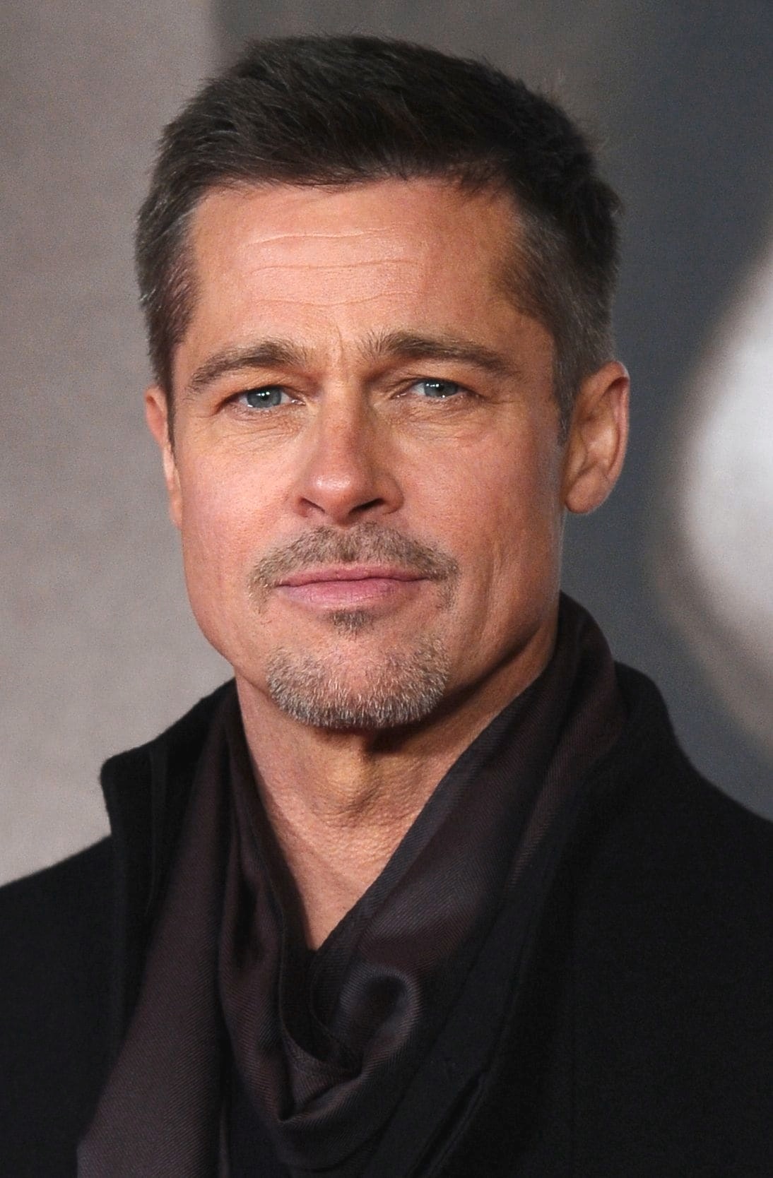 Tampil keren seperti militer. (Foto: REX by Shutterstock)