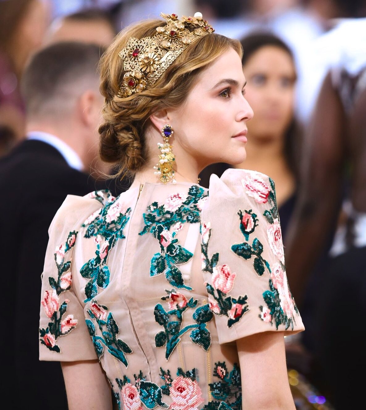 Zoey Deutch with long straight auburn hair