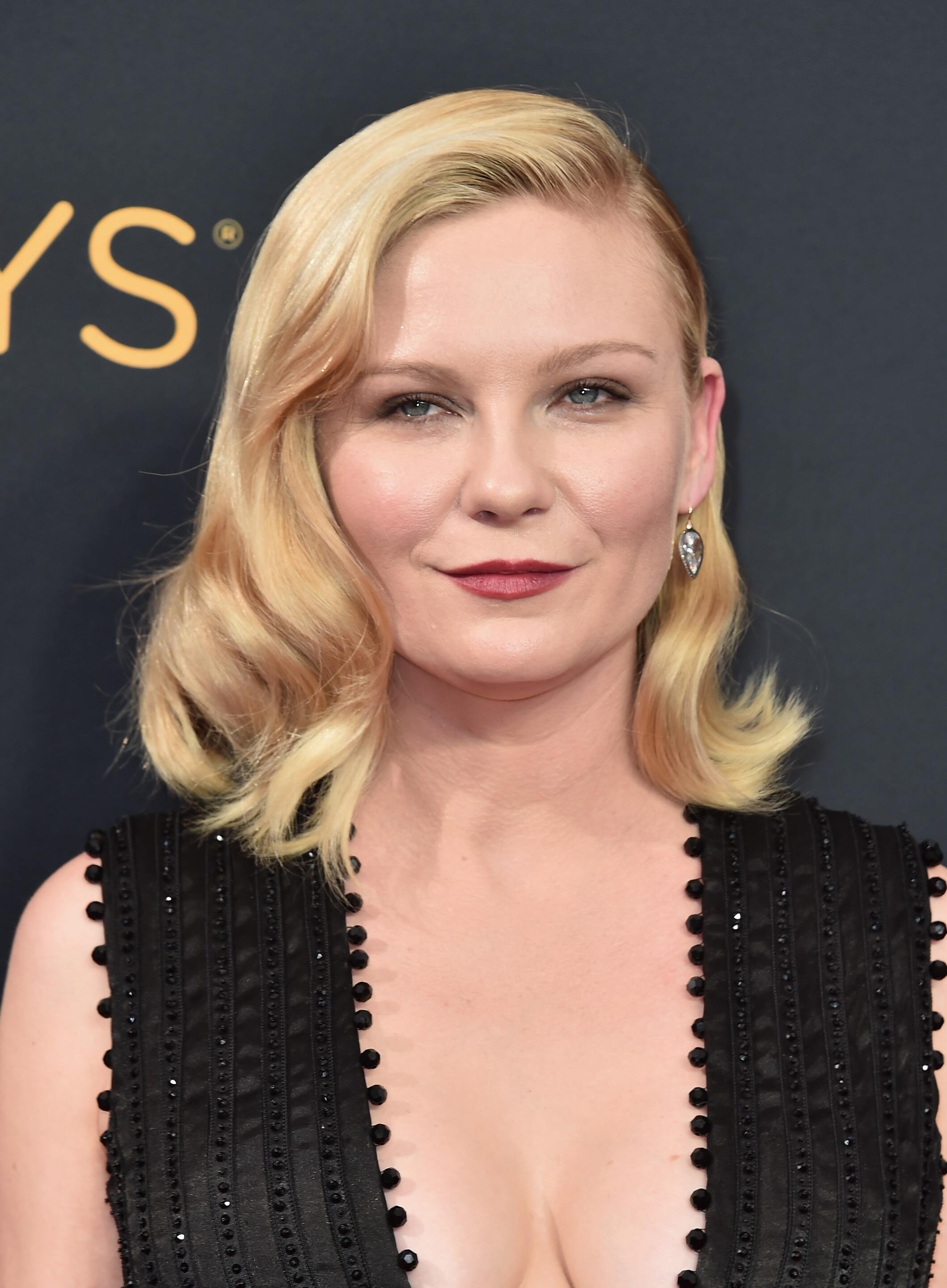 10 ไอเดีย แบบทรงผมบ๊อบสั้น สำหรับสาวหน้ากลม ที่ตัดแล้วหน้าดูเรียวยาวมากขึ้น