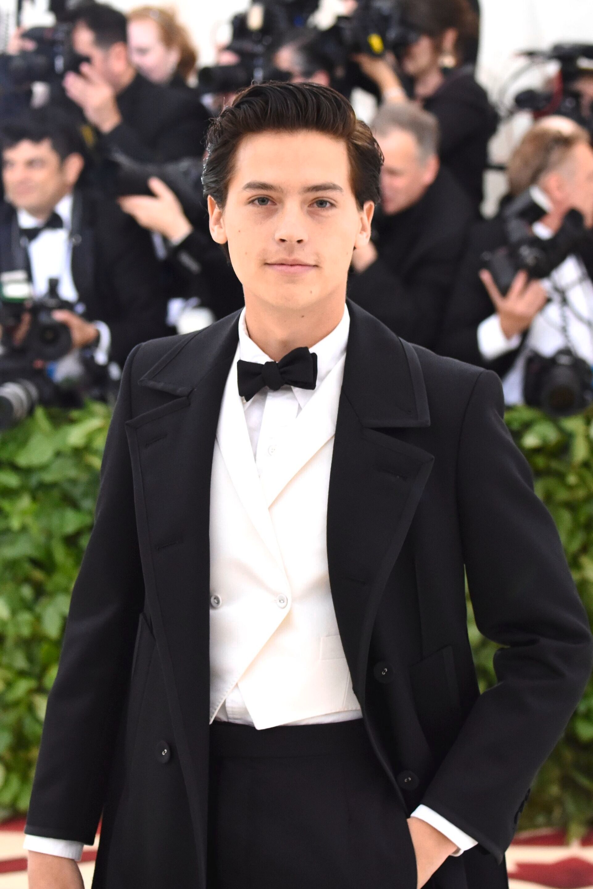 Model rambut slick back a la gentleman. (Foto: REX by Shutterstock)