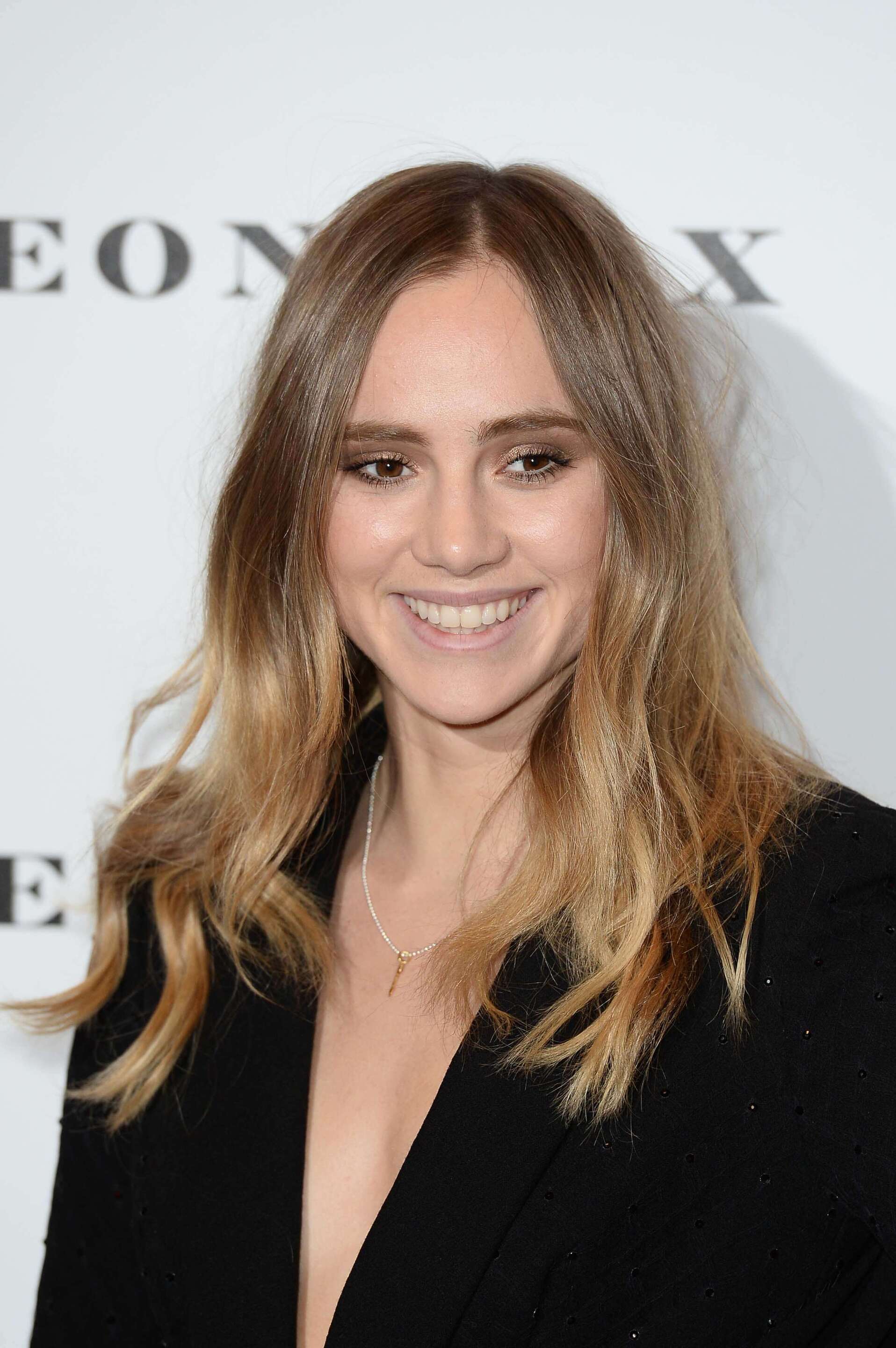 Coba warna rambut dark brown yang manis. (Foto: Getty Images)