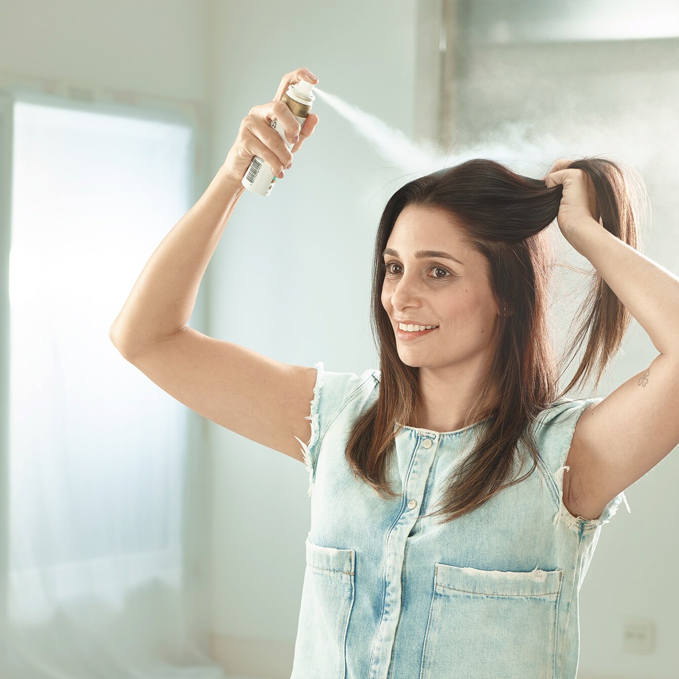 Agite seu shampoo de lavagem a seco