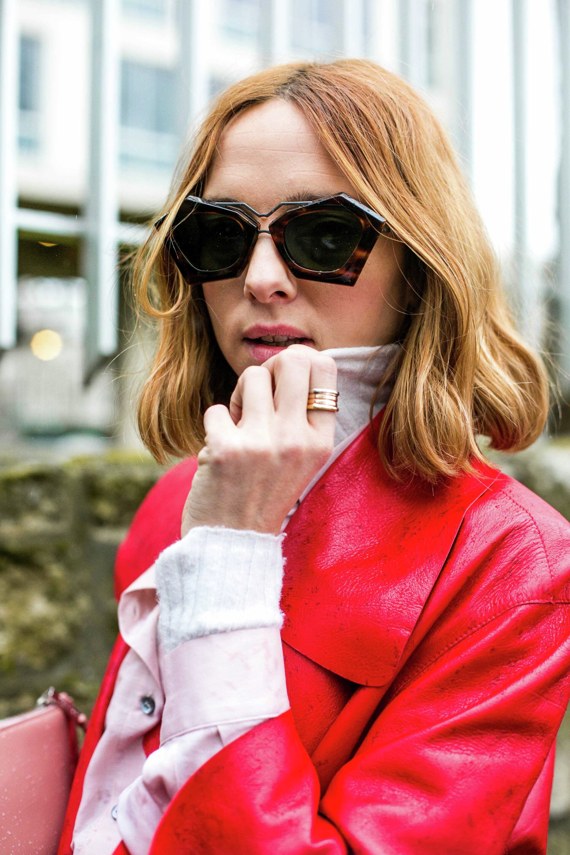 Beach waves membuat rambut ratamu semakin bervolume. (Foto: Shutterstock)