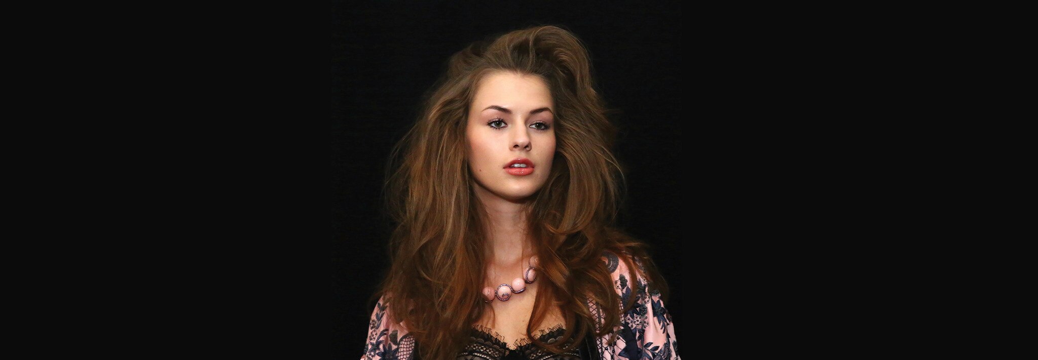 A model with thick hair.