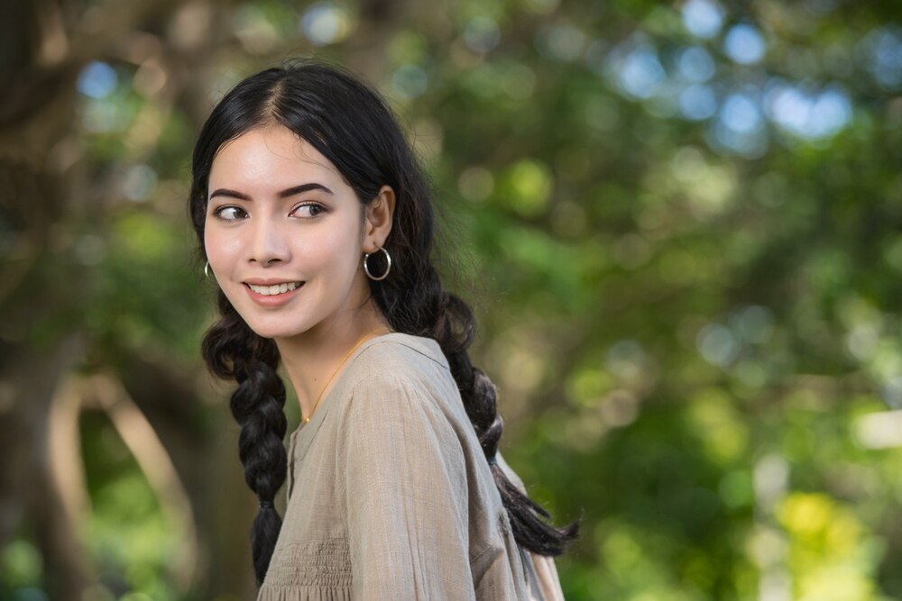 Model sanggul rambut pendek casual