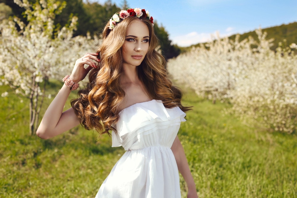 Inspirasi cara menghias rambut mudah dengan headband