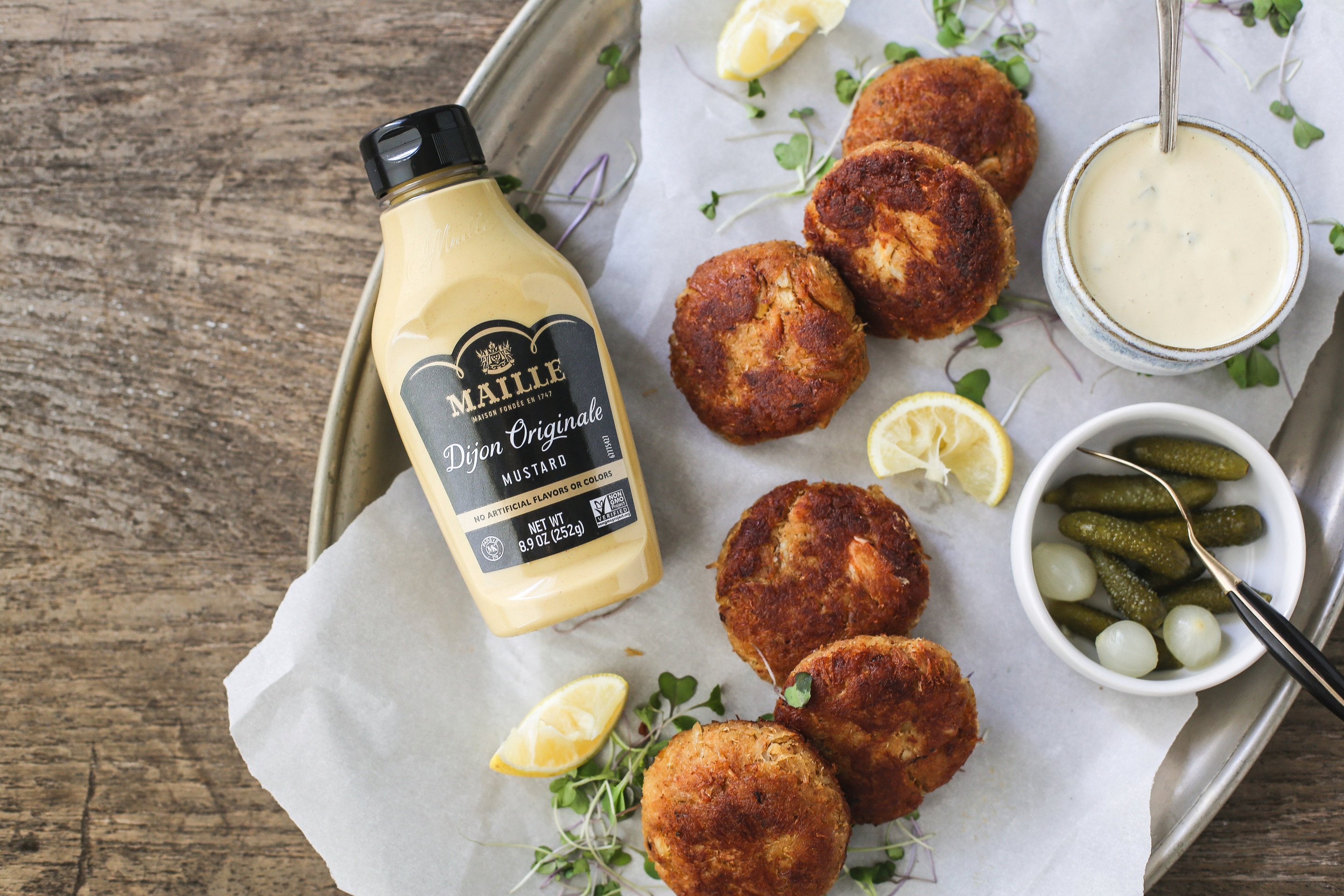 Crab Cakes with Dijon Aioli