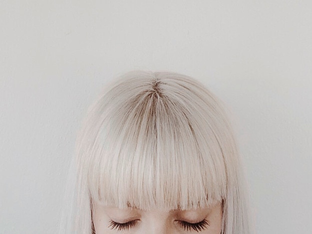 hairstyles for highlighted hair: platinum bangs