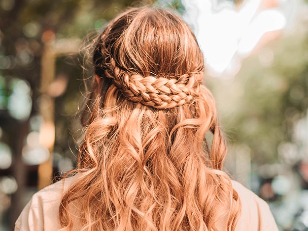 easy vintage hairstyles: half-up crown braid