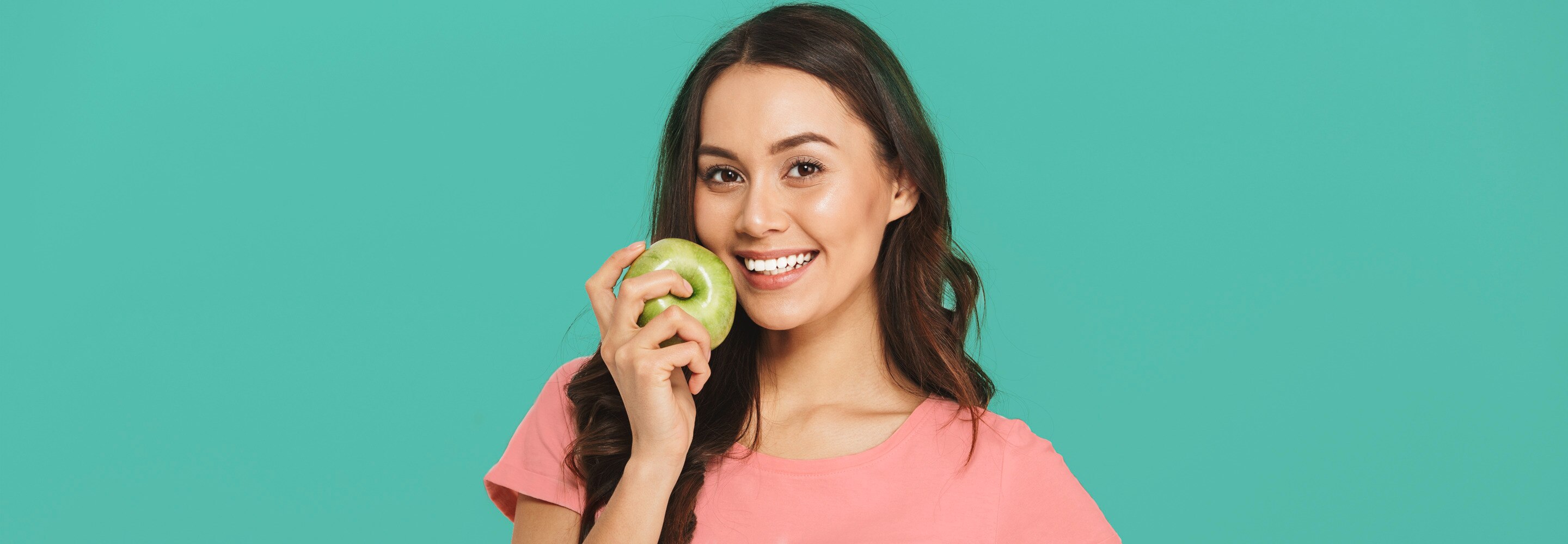 girl with heathy teeth