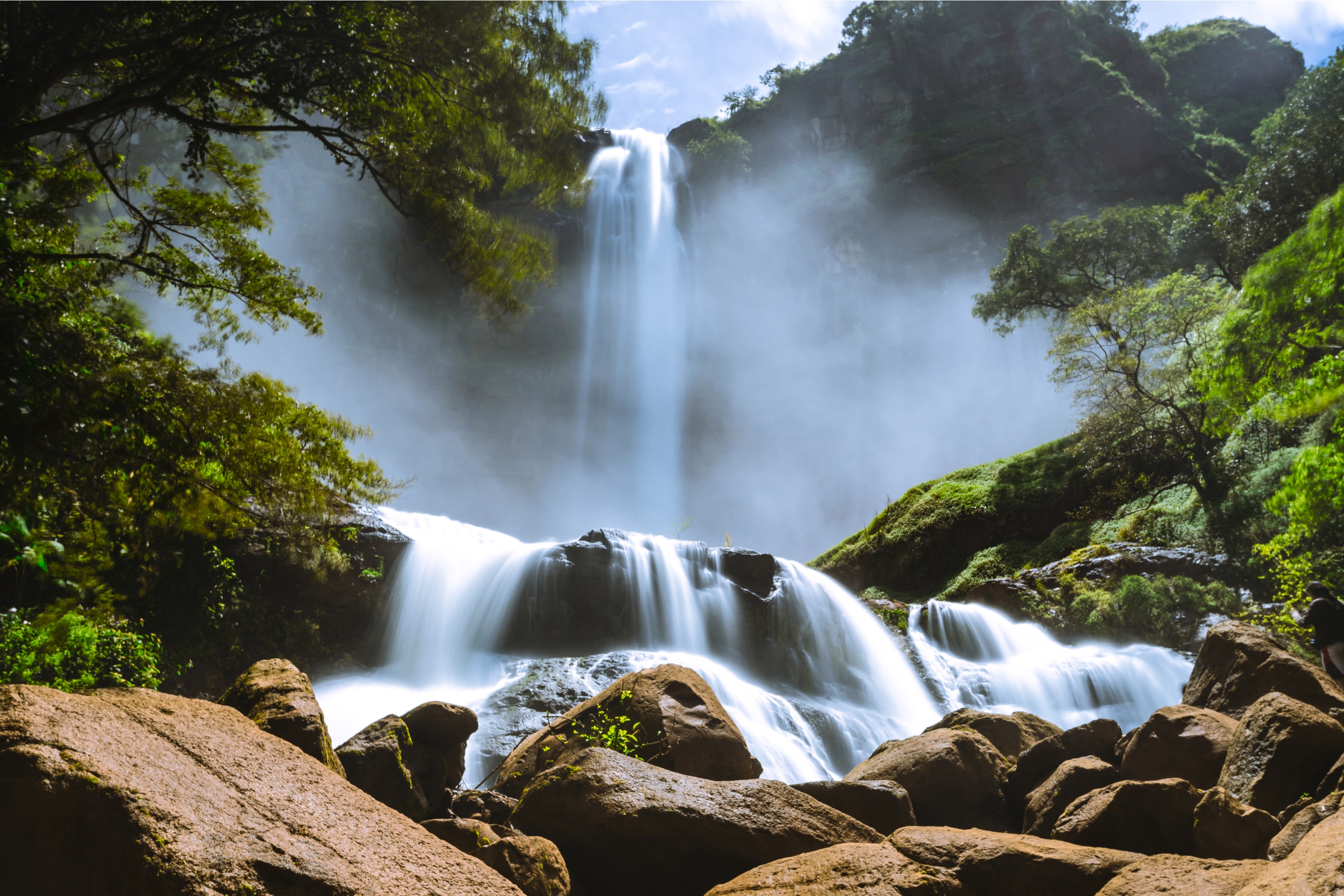 10 Curug Di Bogor Dan Tips Trekking Untuk Pemula | Axe