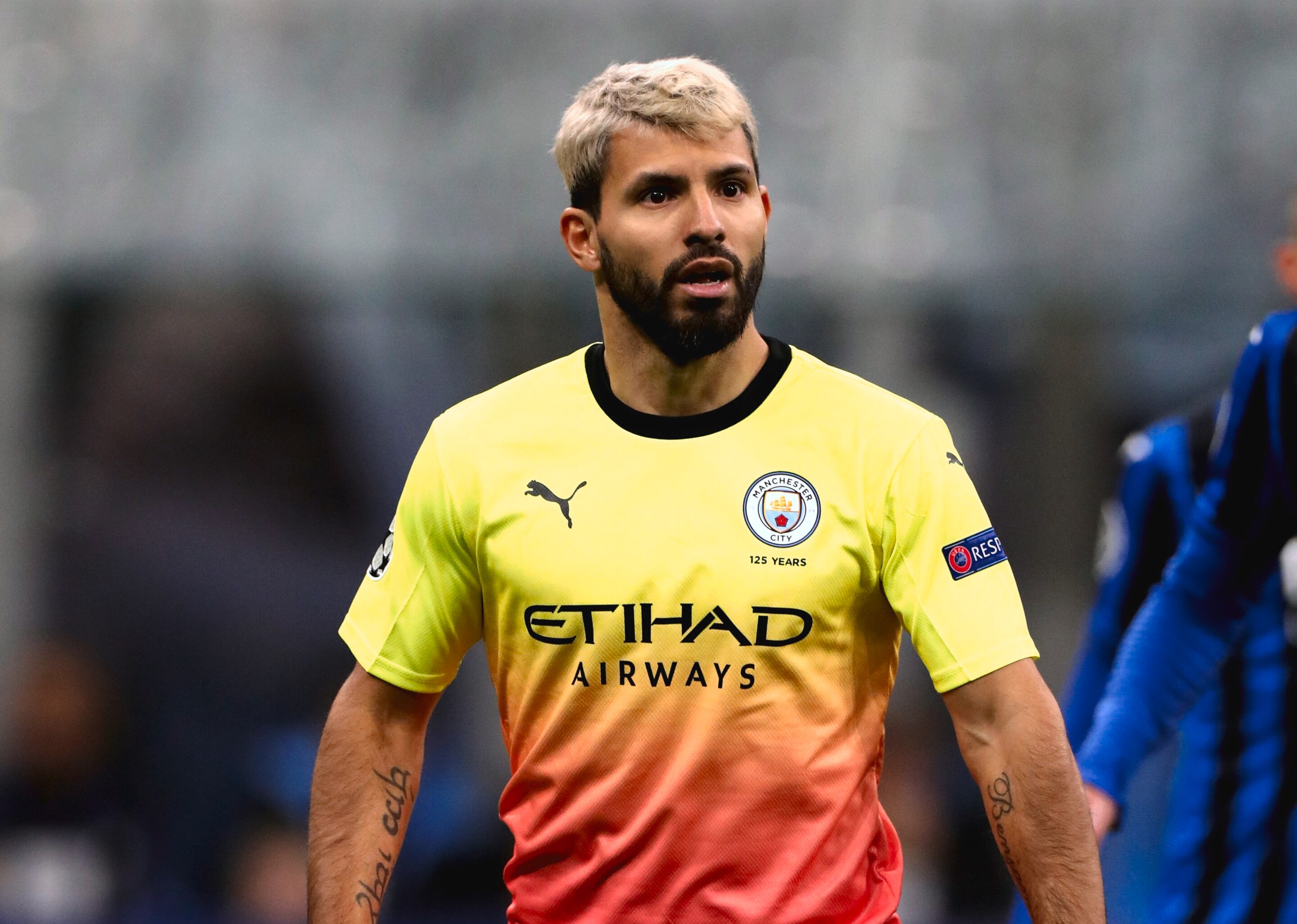 gaya rambut pemain bola sergio aguero	