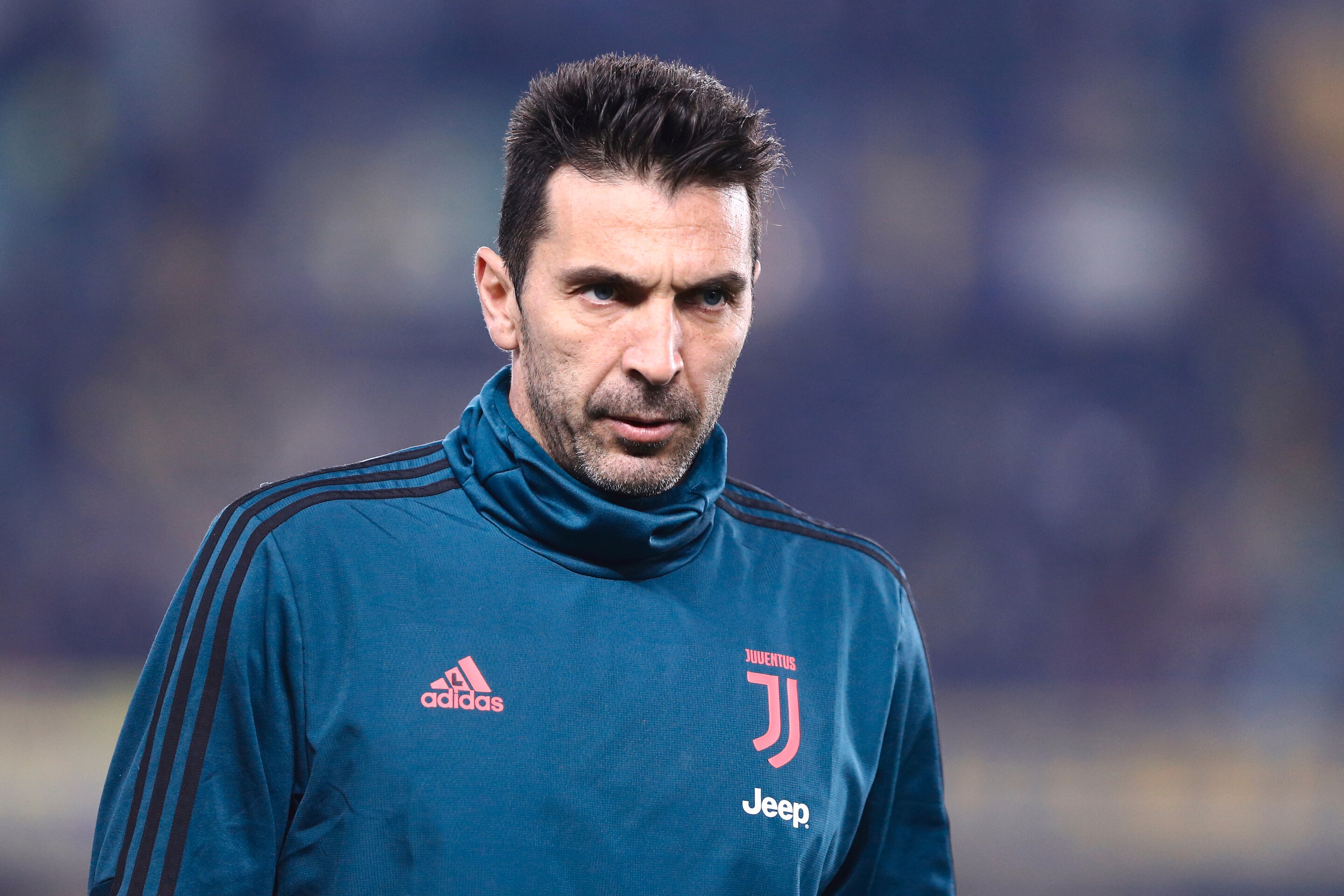 gaya rambut pemain bola Gianluigi Buffon