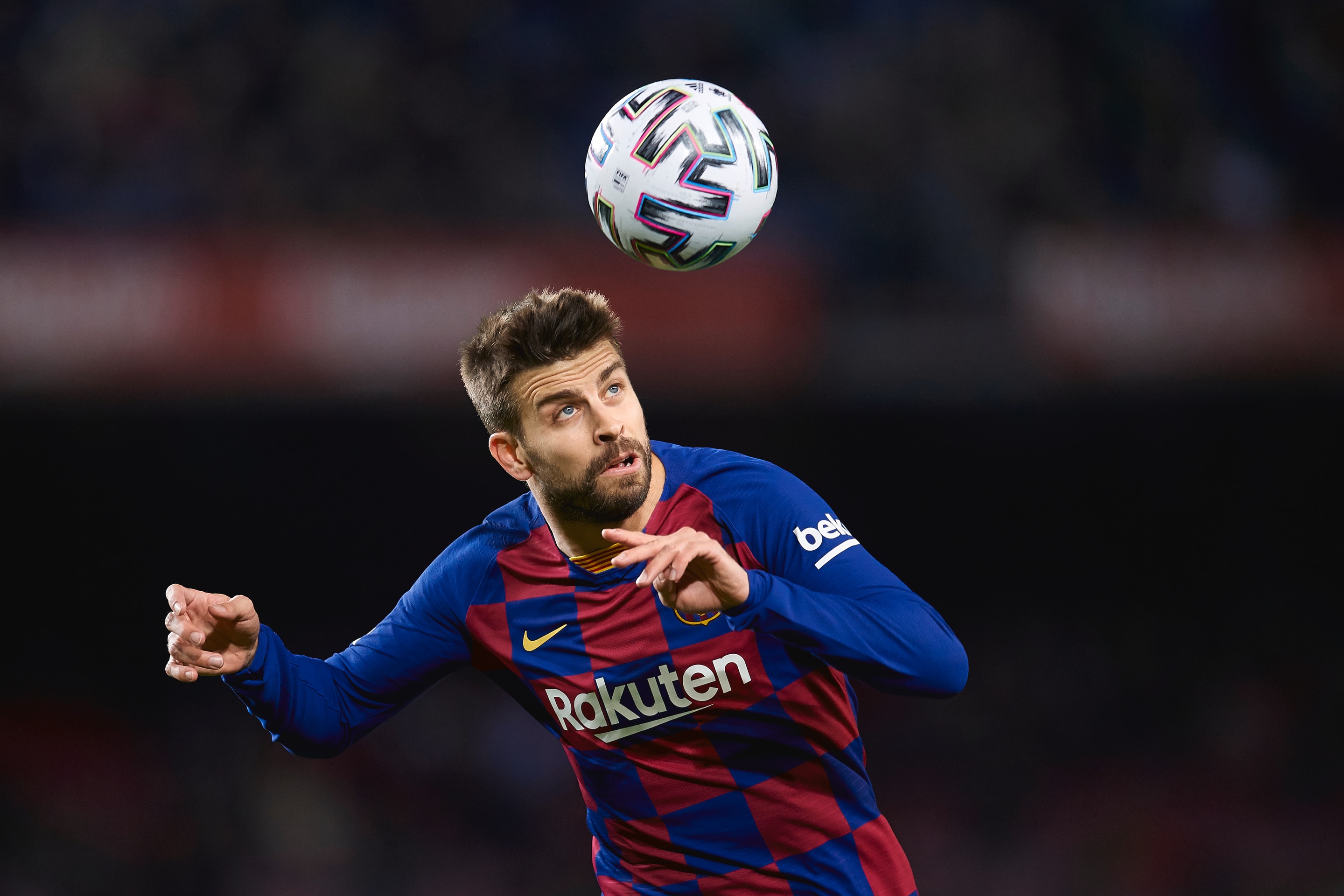 gaya rambut pemain bola gerard pique