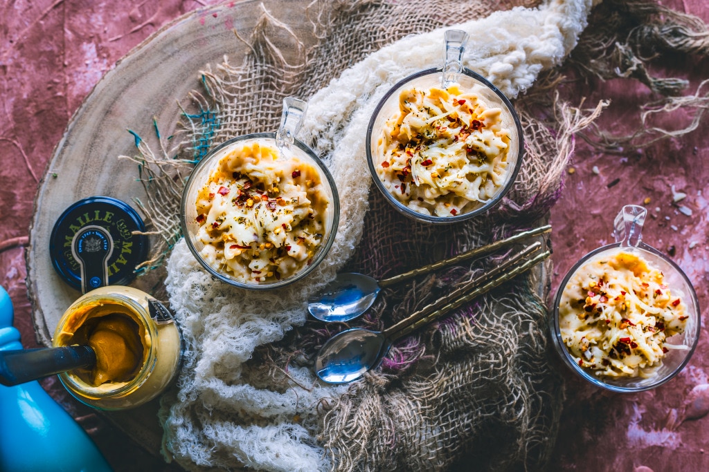 Vegetarian Alfredo Cheesy Mustard Mug Bake