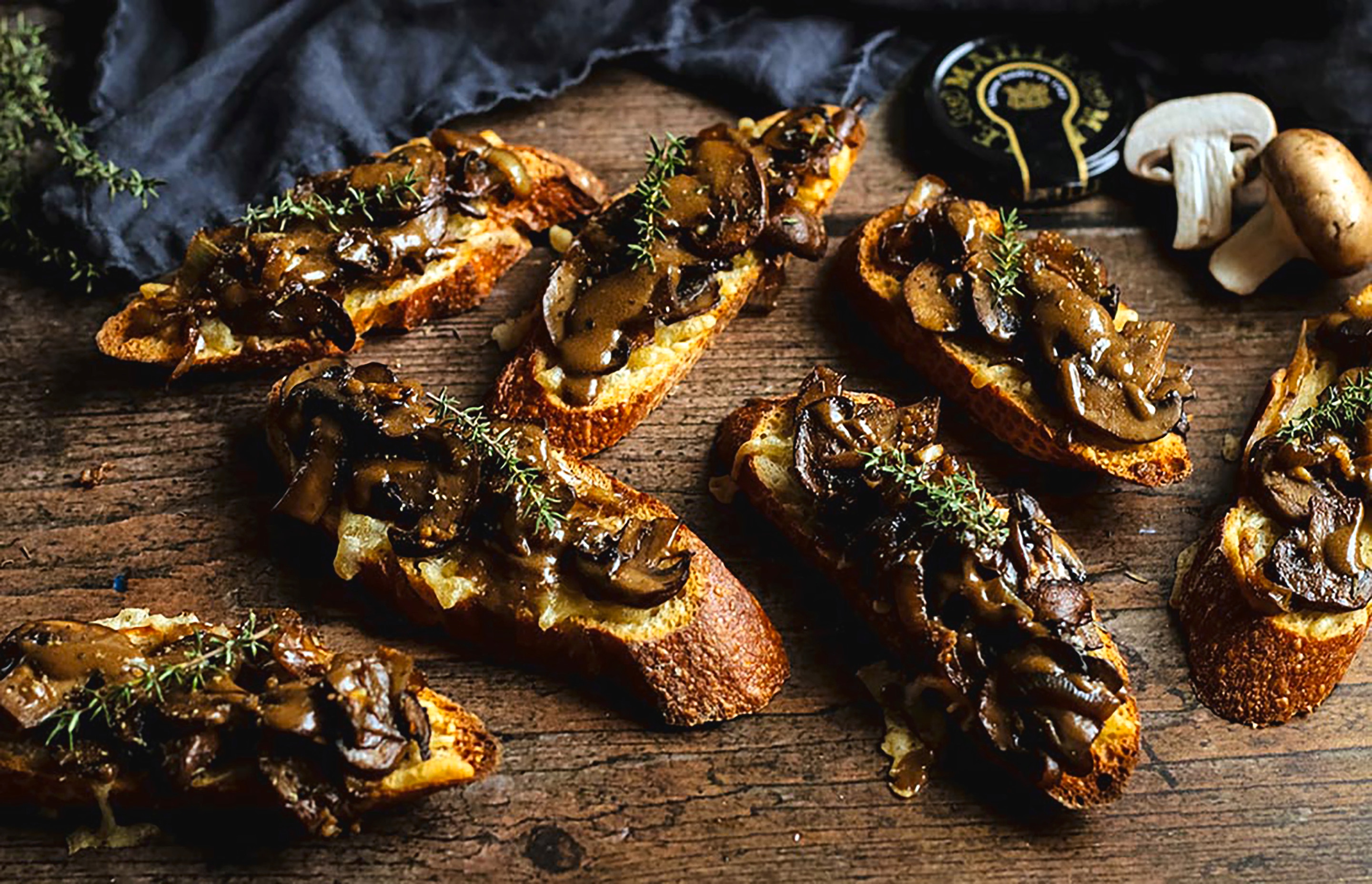 Easy Vegan Mushroom Crostini