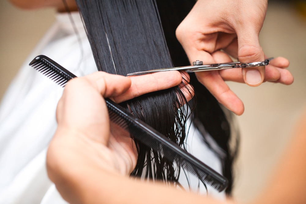Seberapa Penting Memotong Rambut untuk Kesehatan Rambutmu